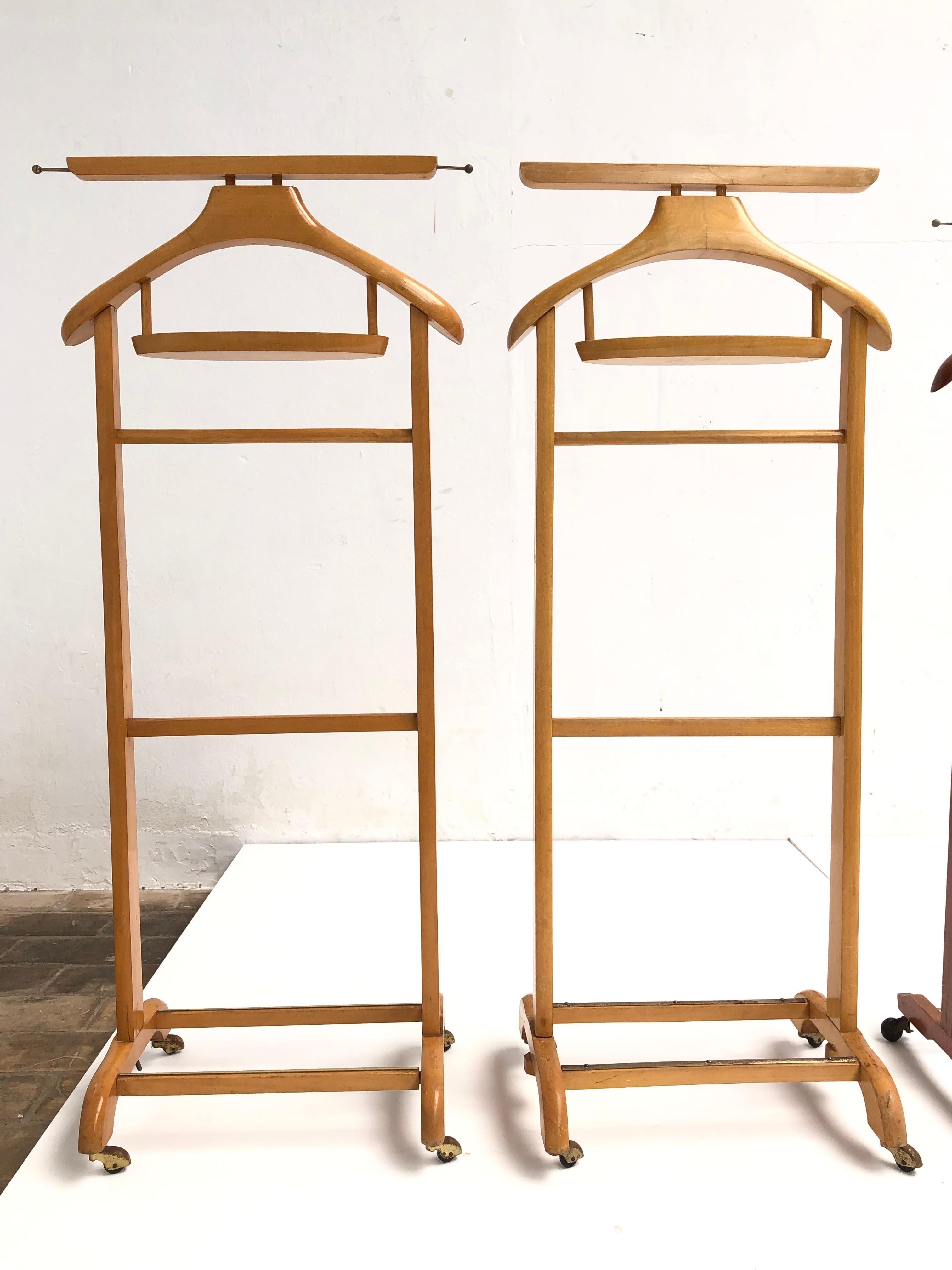 An eclectic collection of 10 dressboys / valet stands produced by Fratelli Reguitti in Italy during the 1950s-1970s

Presented as a collection this would be an ideal purchase for small hotels or B&B interiors

The dressboy's are in good vintage