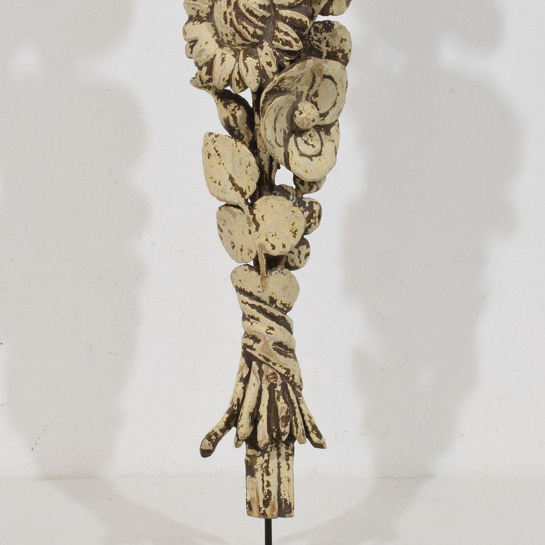 Collection Late 18th Century French Neoclassical Carved Wooden Ornaments For Sale 4