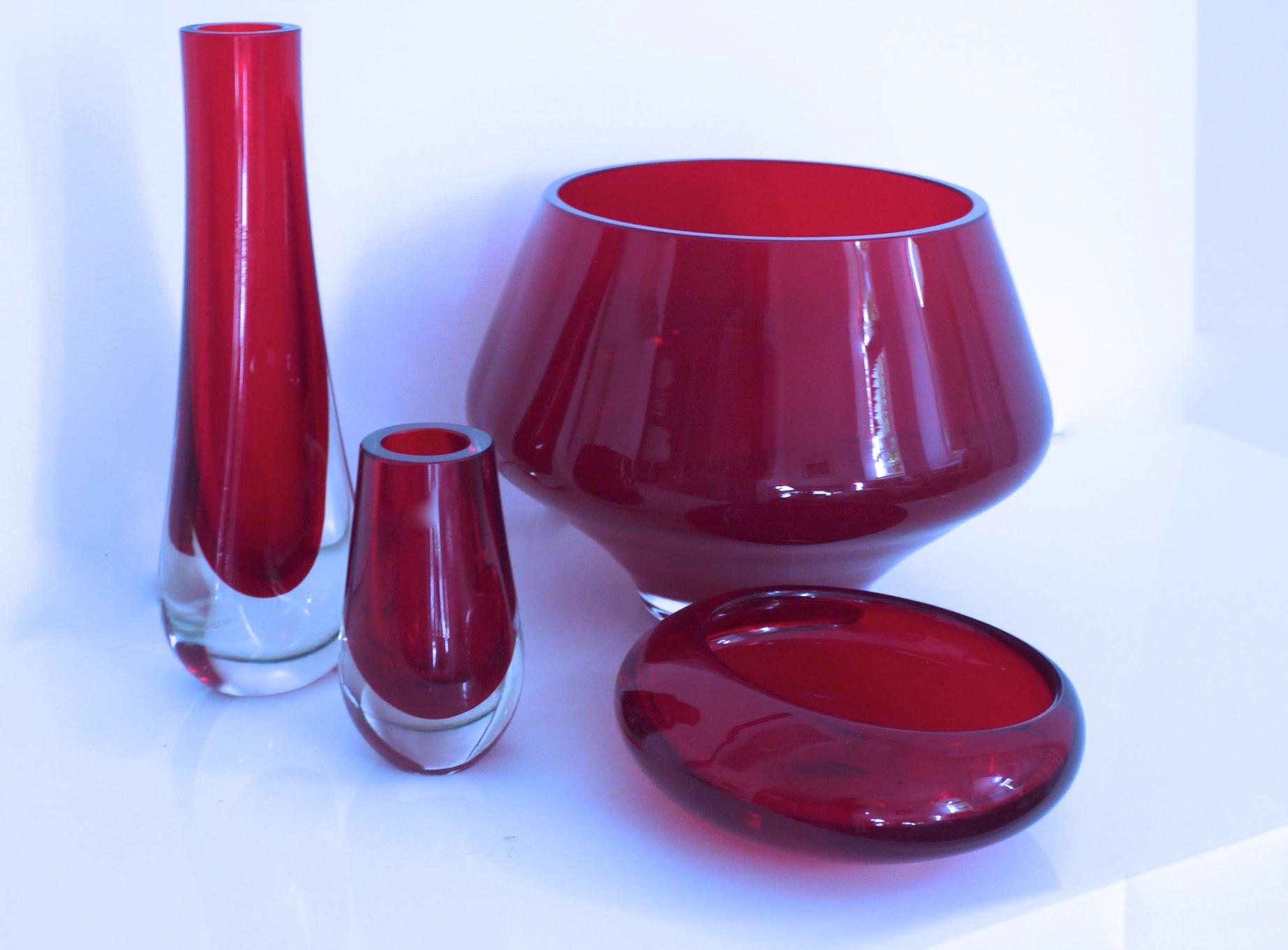 Art Glass Collection, Late 1950s Geoffrey Baxter Whitefriars and Almo Okkoin Riihimaen For Sale