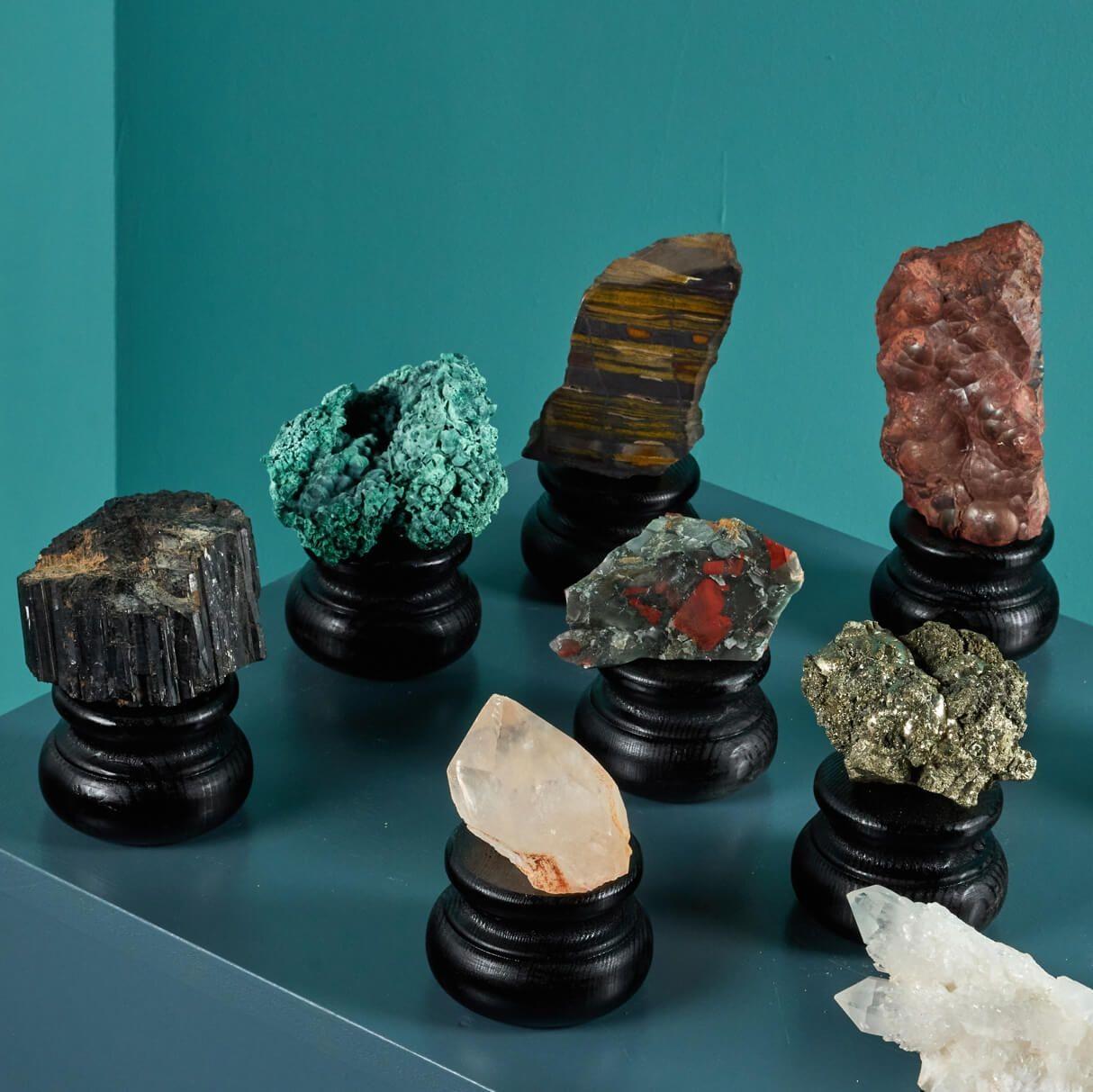 Collection'S di 10 esemplari di minerali naturali in scala di gabinetto In condizioni discrete in vendita a Wormelow, Herefordshire