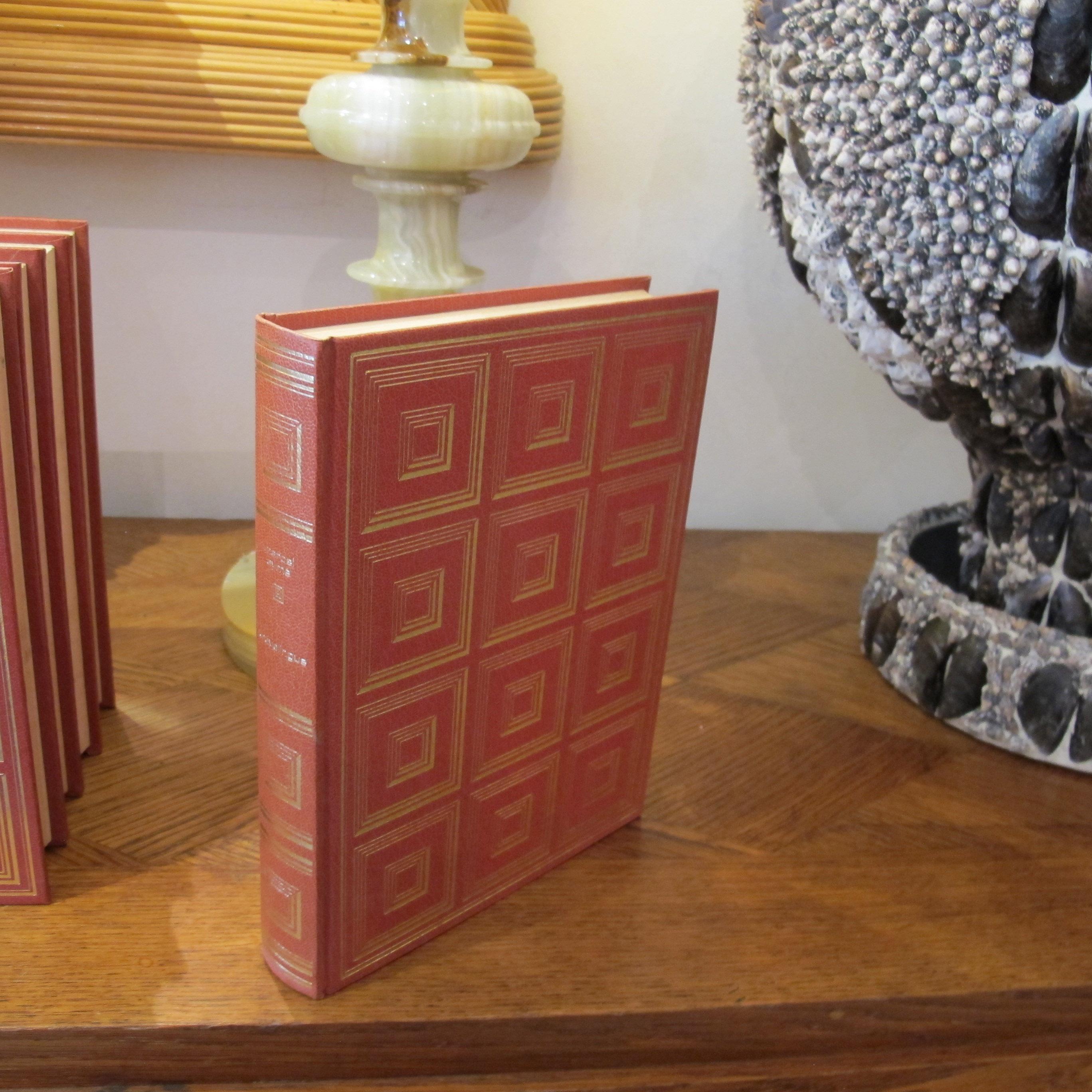 Collection of 10 Decorative Hardback Books – Marcel Aymé & Pierre Mac Orlan Papel en venta
