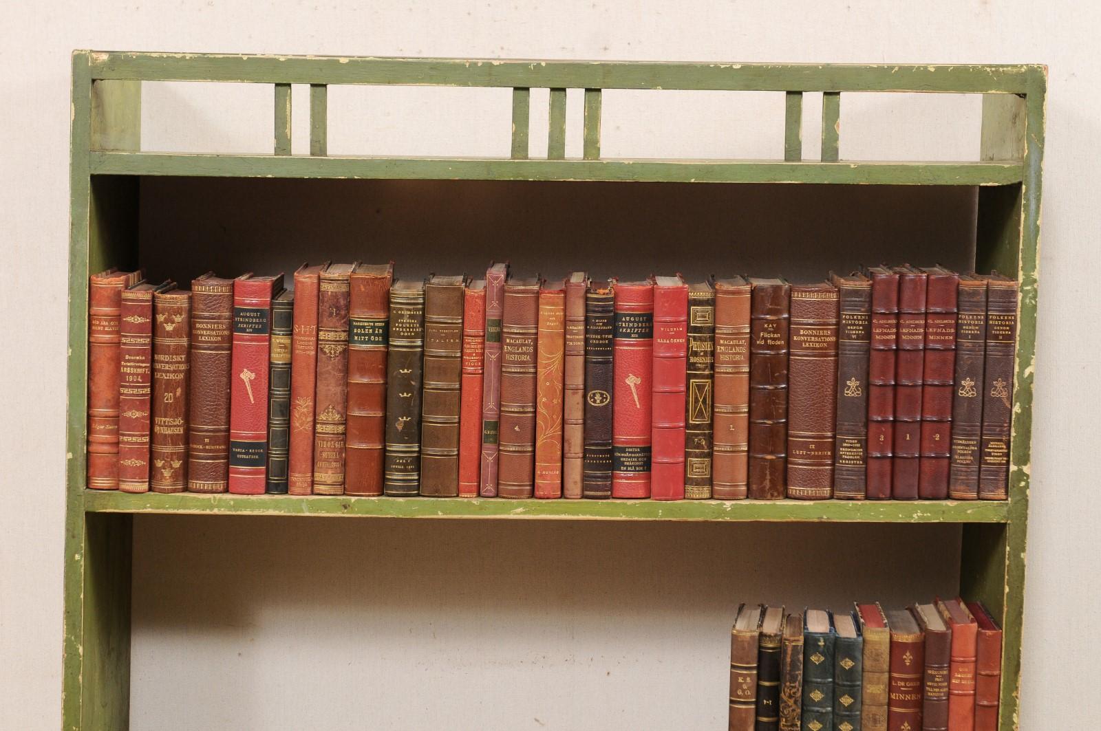 Collection de 100 livres suédois anciens reliés en cuir, en édition limitée, destinés aux bibliothèques en vente 1
