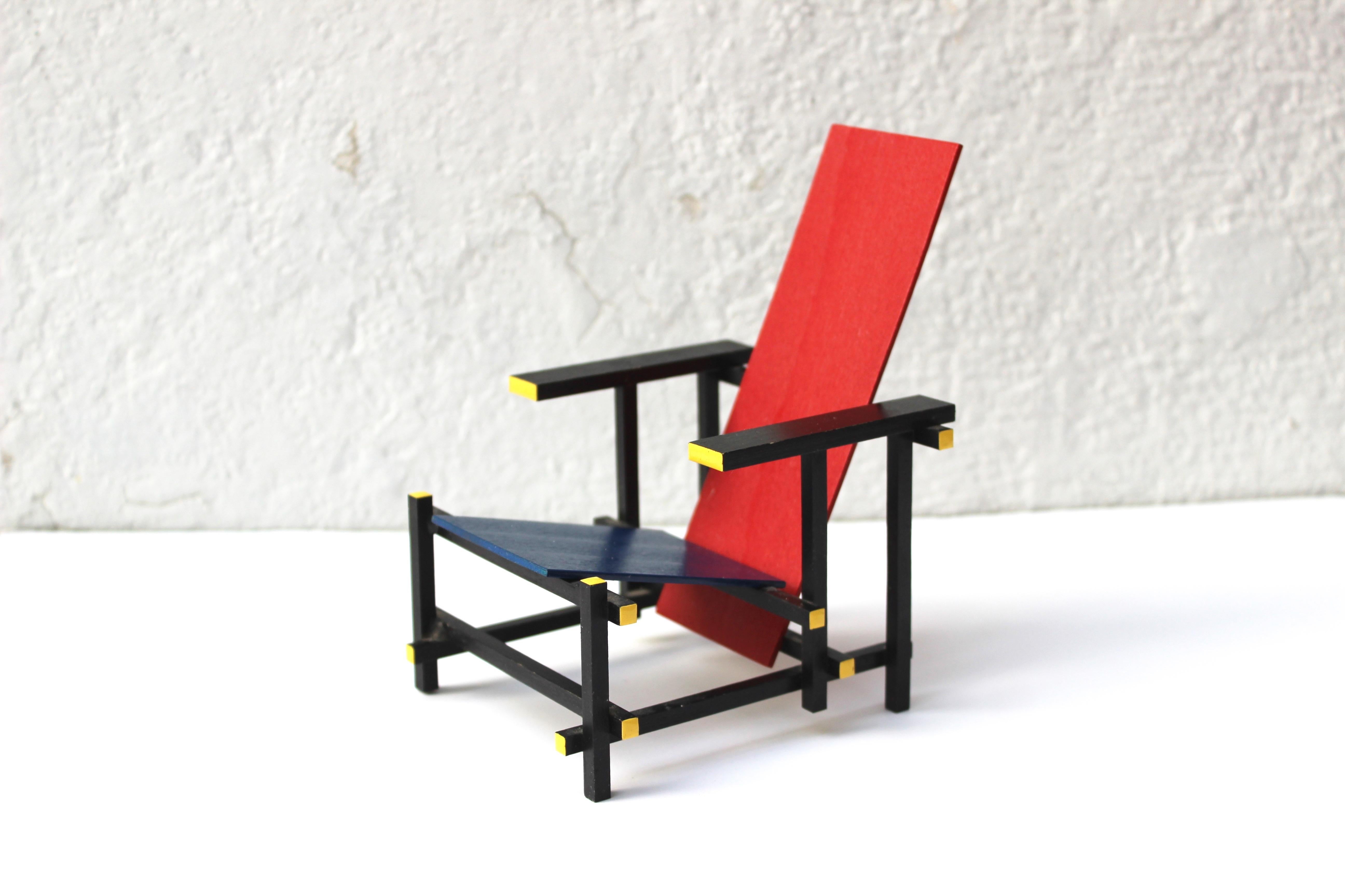Sammlung von 12 Vitra Miniatur-Stühlen 6