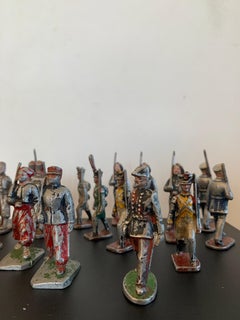 Colección de 17 Pequeños Soldados de Plomo de Regimientos Franceses e Ingleses