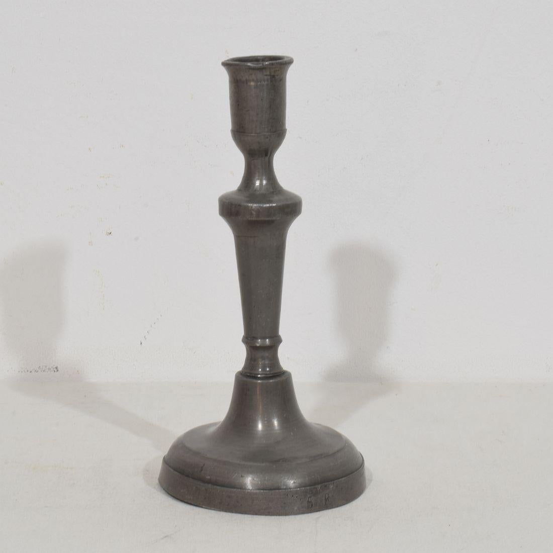 Colección de candelabros de peltre franceses de los siglos XVIII-XIX Peltre en venta