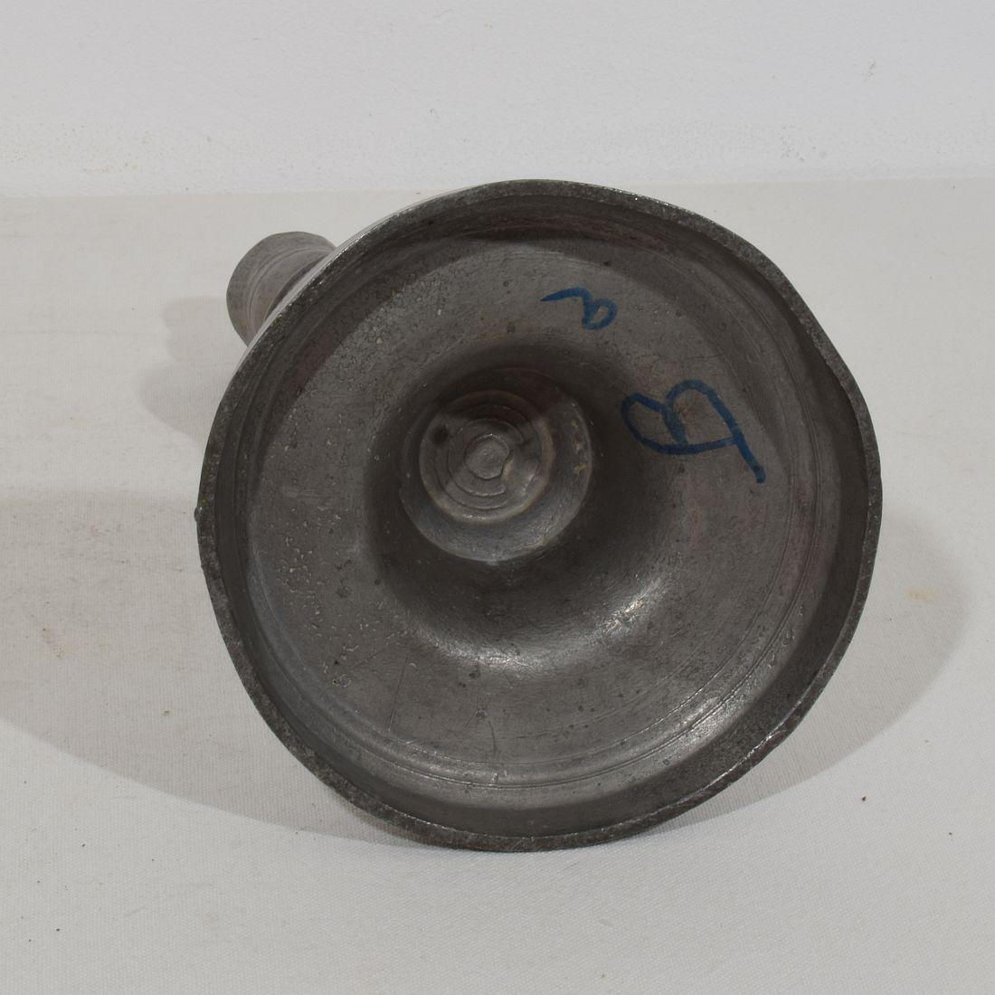 Colección de candelabros de peltre franceses de los siglos XVIII-XIX Peltre en venta