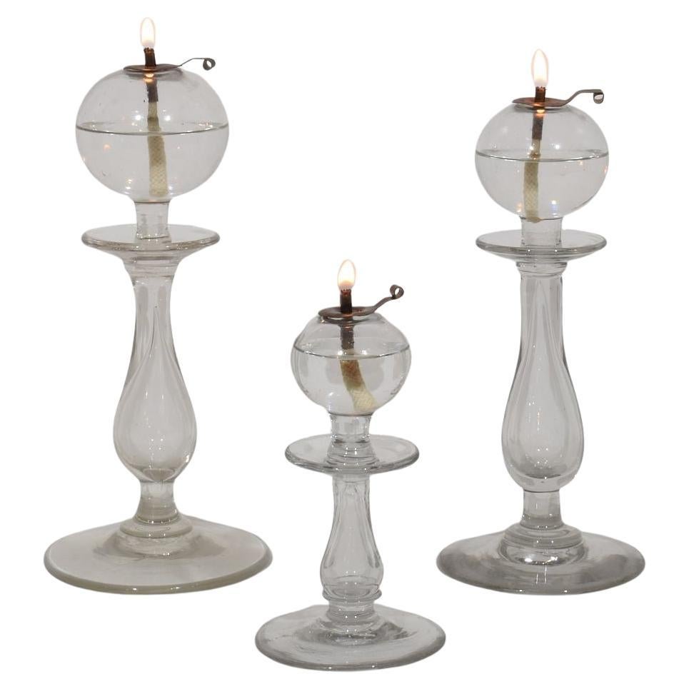Colección de Lámparas de Aceite de Vidrio Weaver Francesas del Siglo XIX