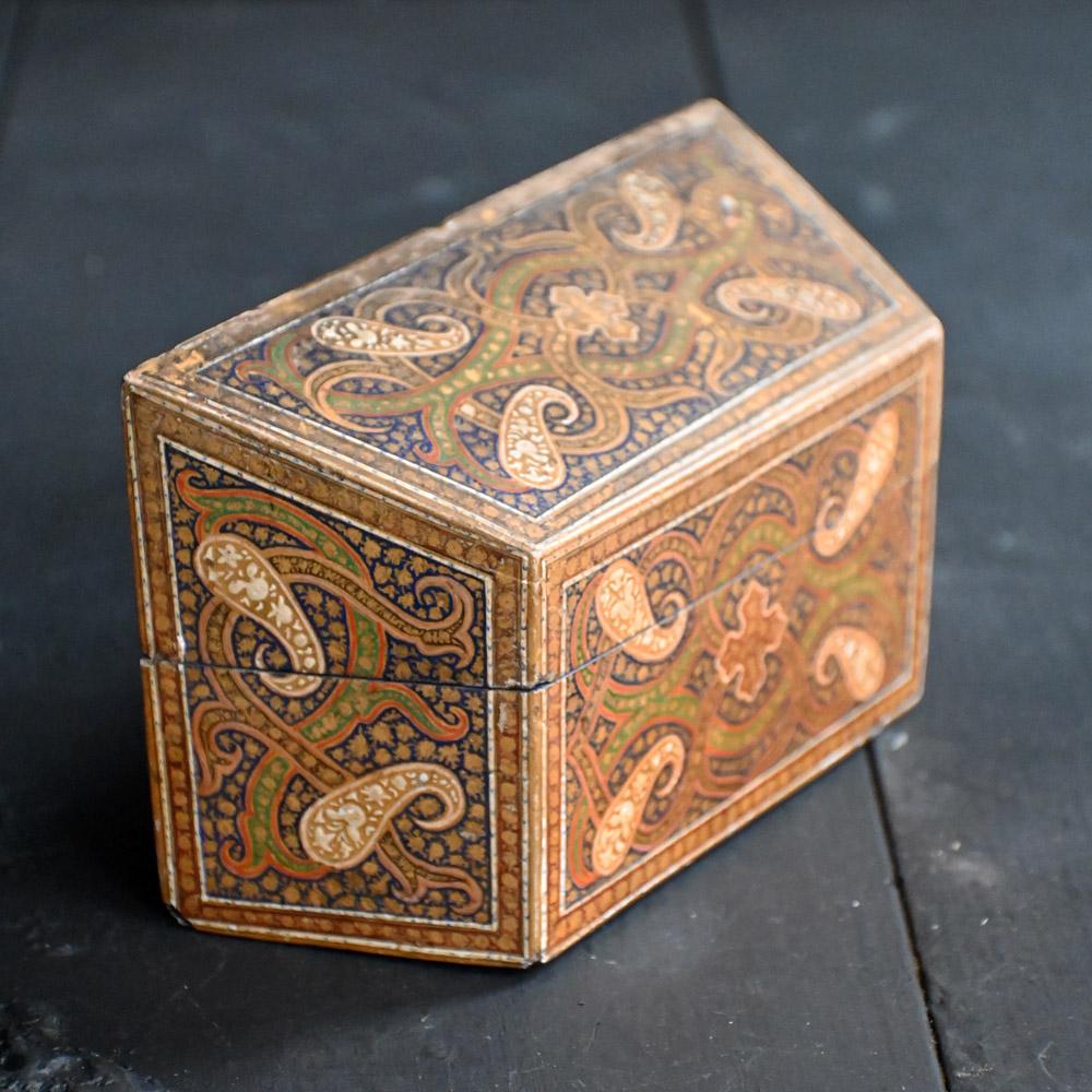 Collection of 19th Century Hand Painted Kashmiri Boxes  In Good Condition For Sale In London, GB
