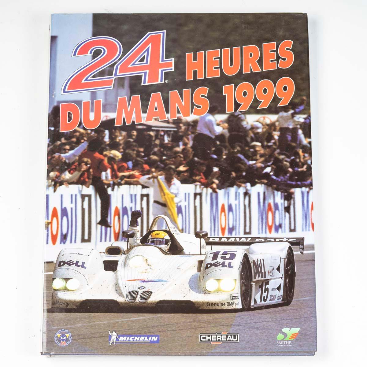 Collectional de 20 livres, Les 24 heures du Mans, édition annuelle.

Collectional de 20 livres sur la course automobile des 24 heures du Mans, Les 24 heures du Mans, édition annuelle.
Chacun : H:2cm, L : 32,5cm, P:24,5cm