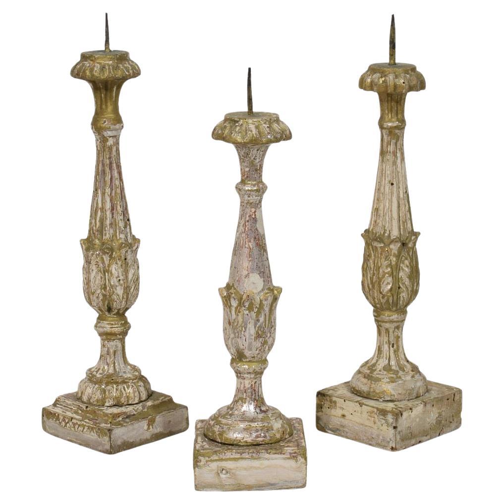 Collection de 3 bougeoirs néoclassiques italiens de la fin du 18e siècle