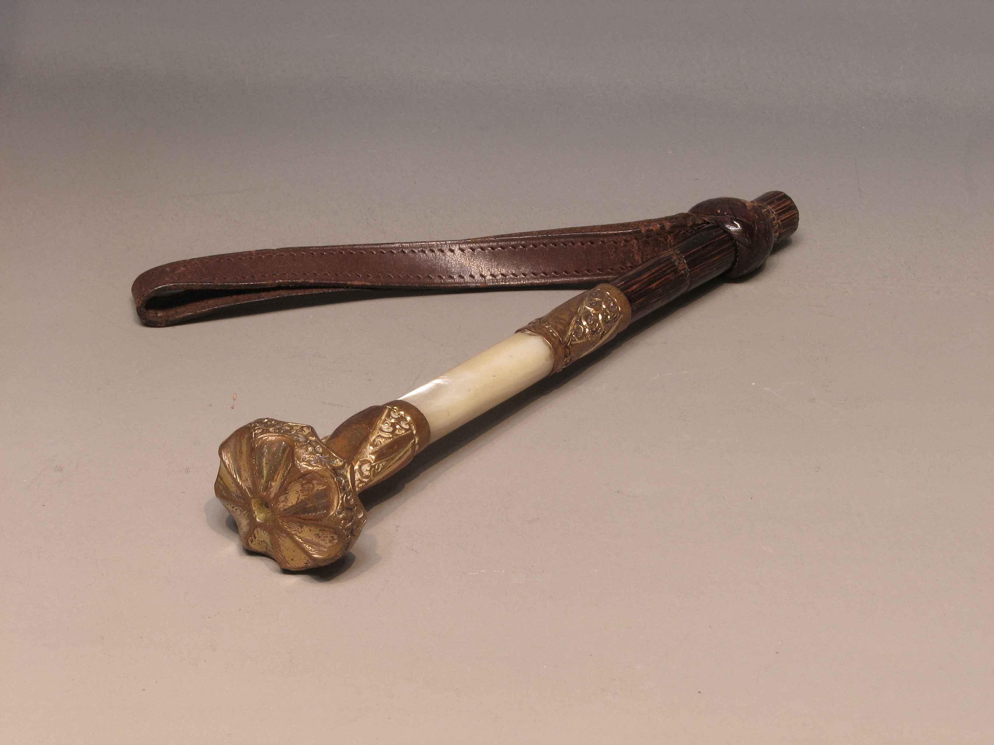 Collection of 3 Victorian Silver & Gold-Filled Parasol Handles For Sale 1