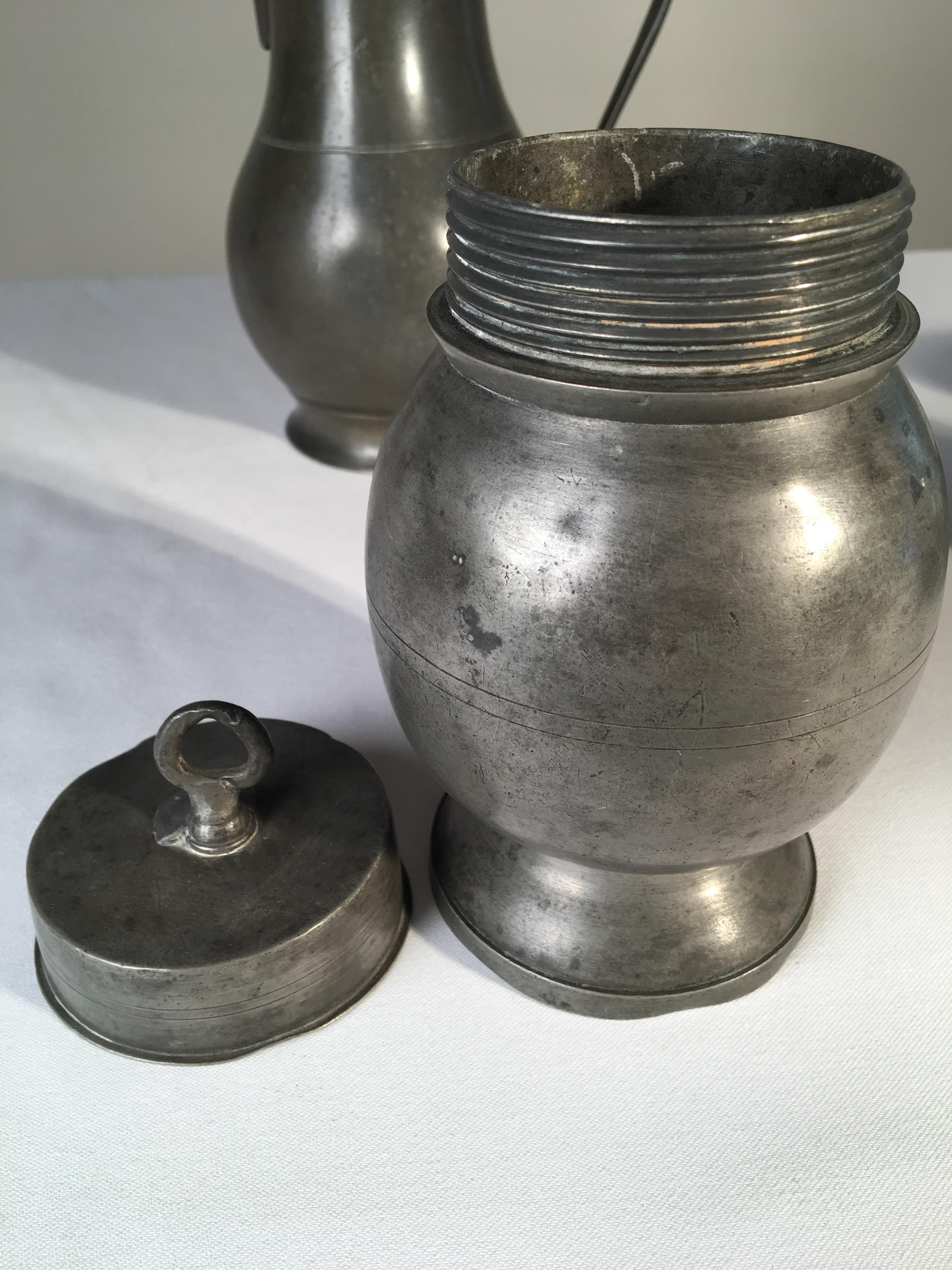 Collection of 4 Antique Pewter Articles In Good Condition In Doylestown, PA
