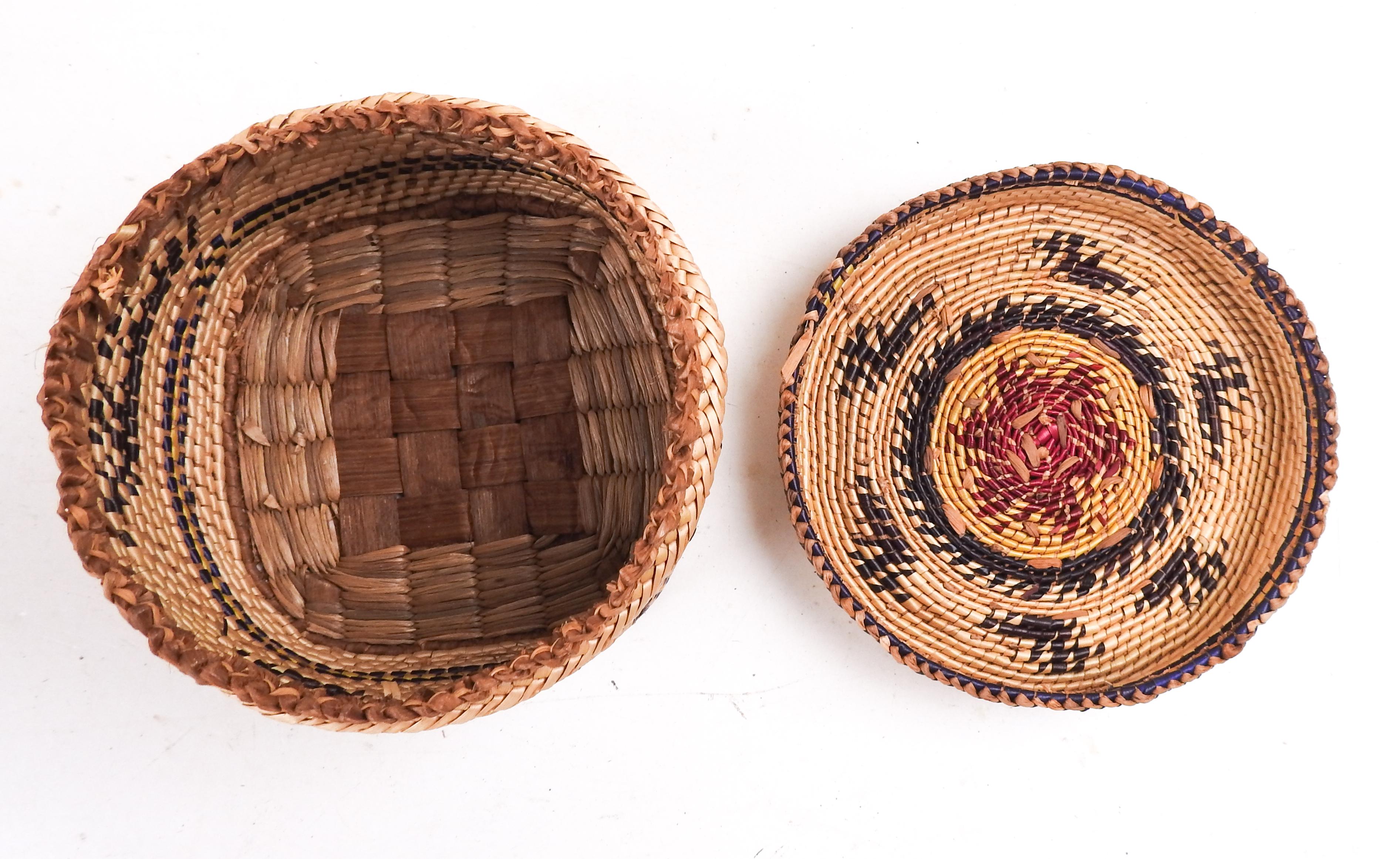 Seagrass Collection of 4 Makah Lidded Baskets Duck Canoe Motif For Sale