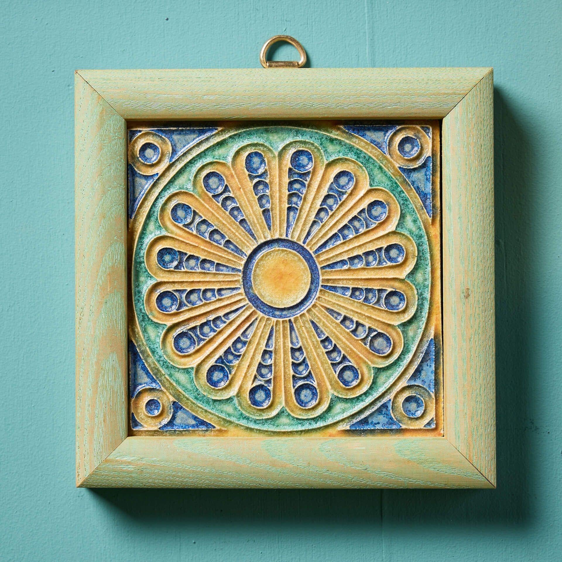 Mid-Century moderno Collection'S di 4 piastrelle decorative riciclate in cornici in vendita