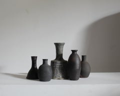 Collezione di 5 vasi Wabi Sabi giapponesi anneriti Mashiko degli anni '60 (14)