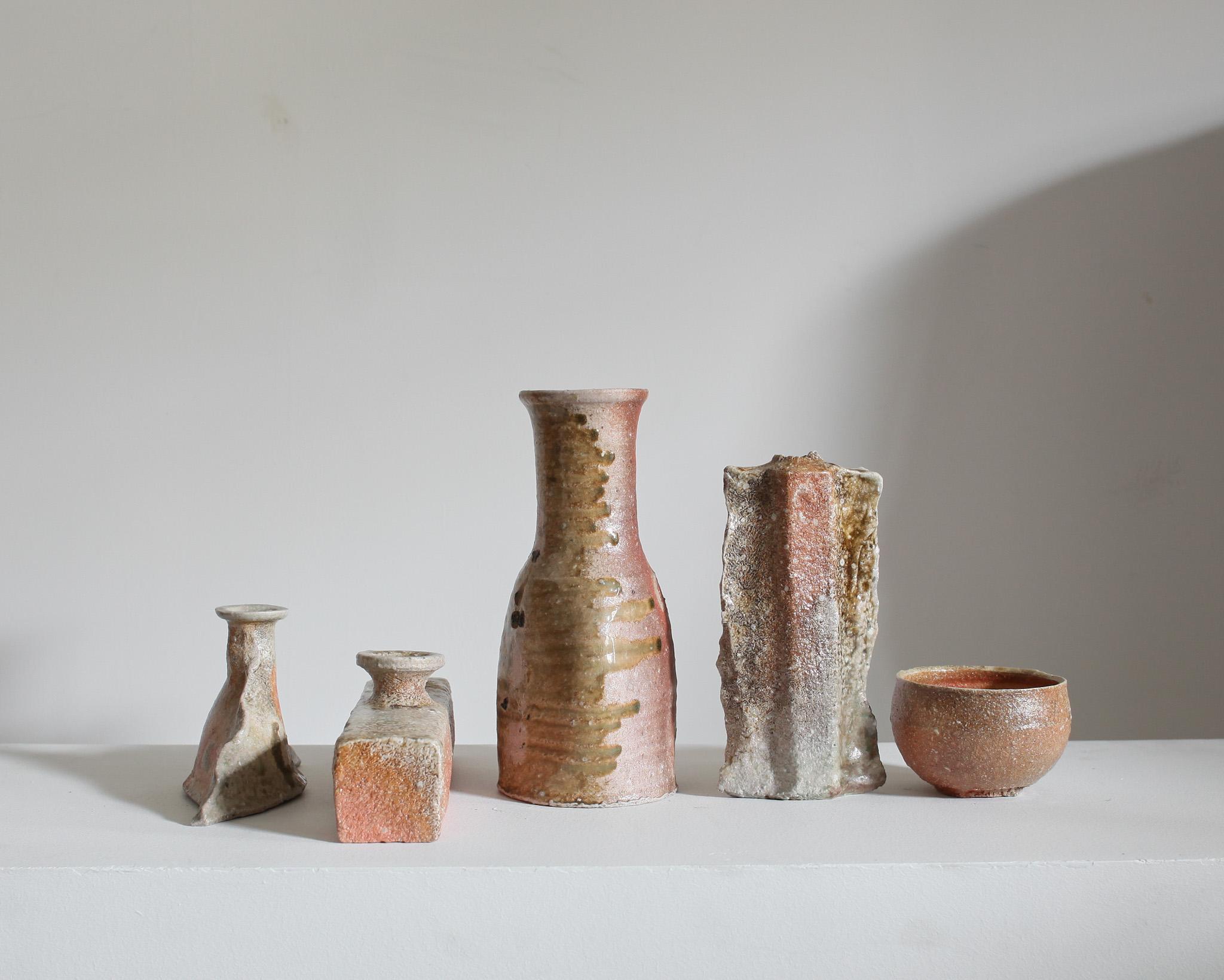 Sammlung von 5 japanischen Wabi Sabi Mashiko-Gefäßen aus den 1960er Jahren (13) (Keramik) im Angebot