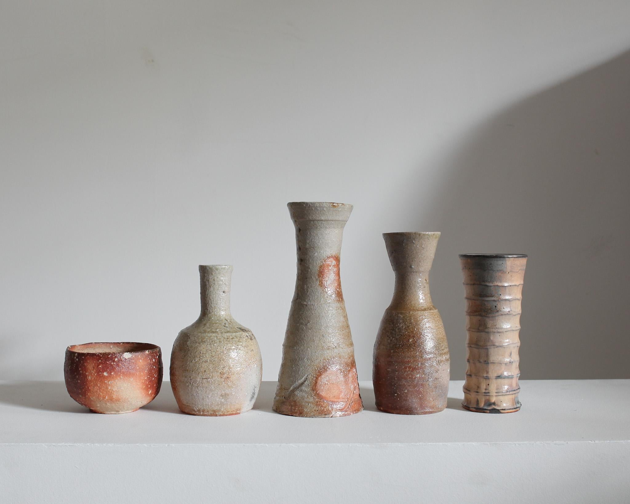Sammlung von 5 japanischen Wabi Sabi Mashiko-Gefäßen aus den 1960er Jahren (6) (Keramik) im Angebot