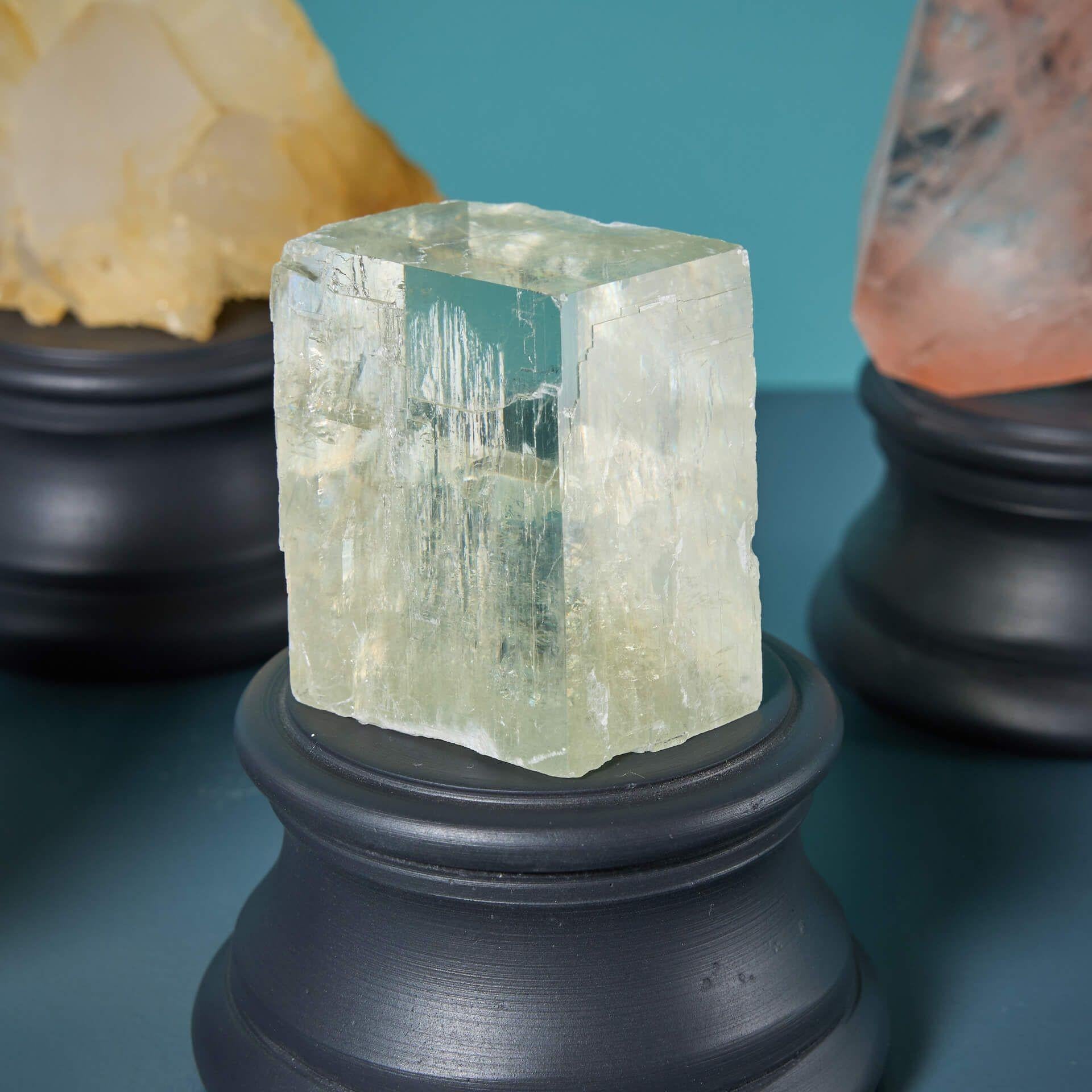 Collection of 5 Cabinet Quartz & Calcite Specimens In Fair Condition For Sale In Wormelow, Herefordshire