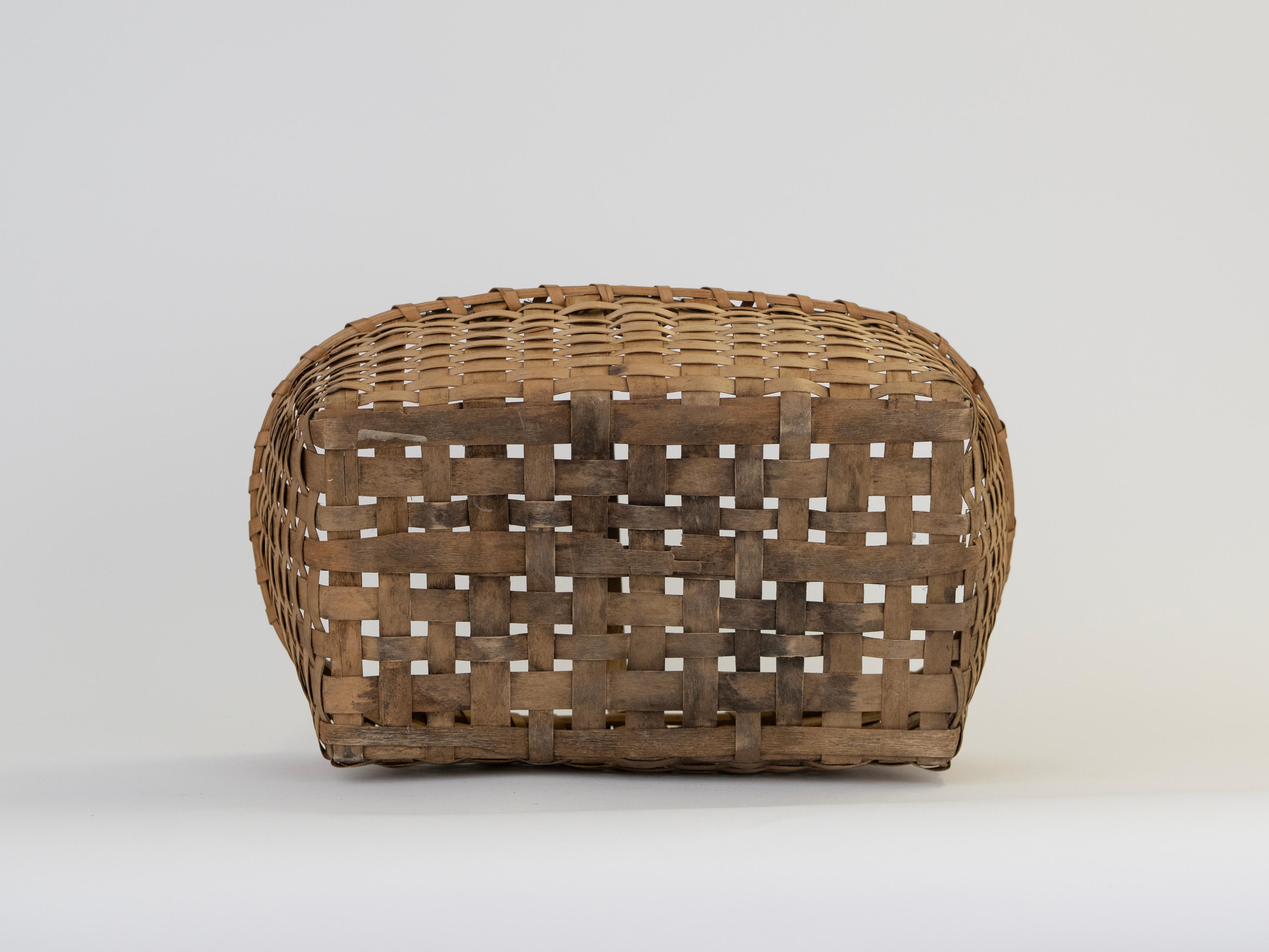 Collection of 5 Early 20th Century American Woven baskets For Sale 12