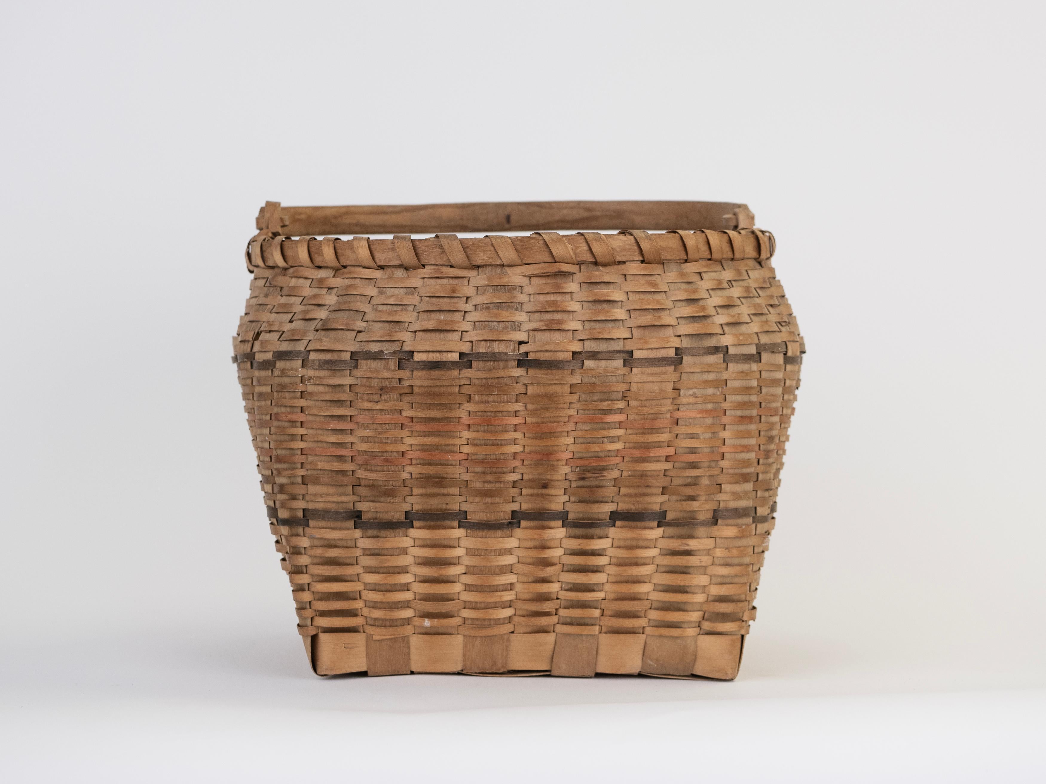 Collection of 5 Early 20th Century American Woven baskets For Sale 2
