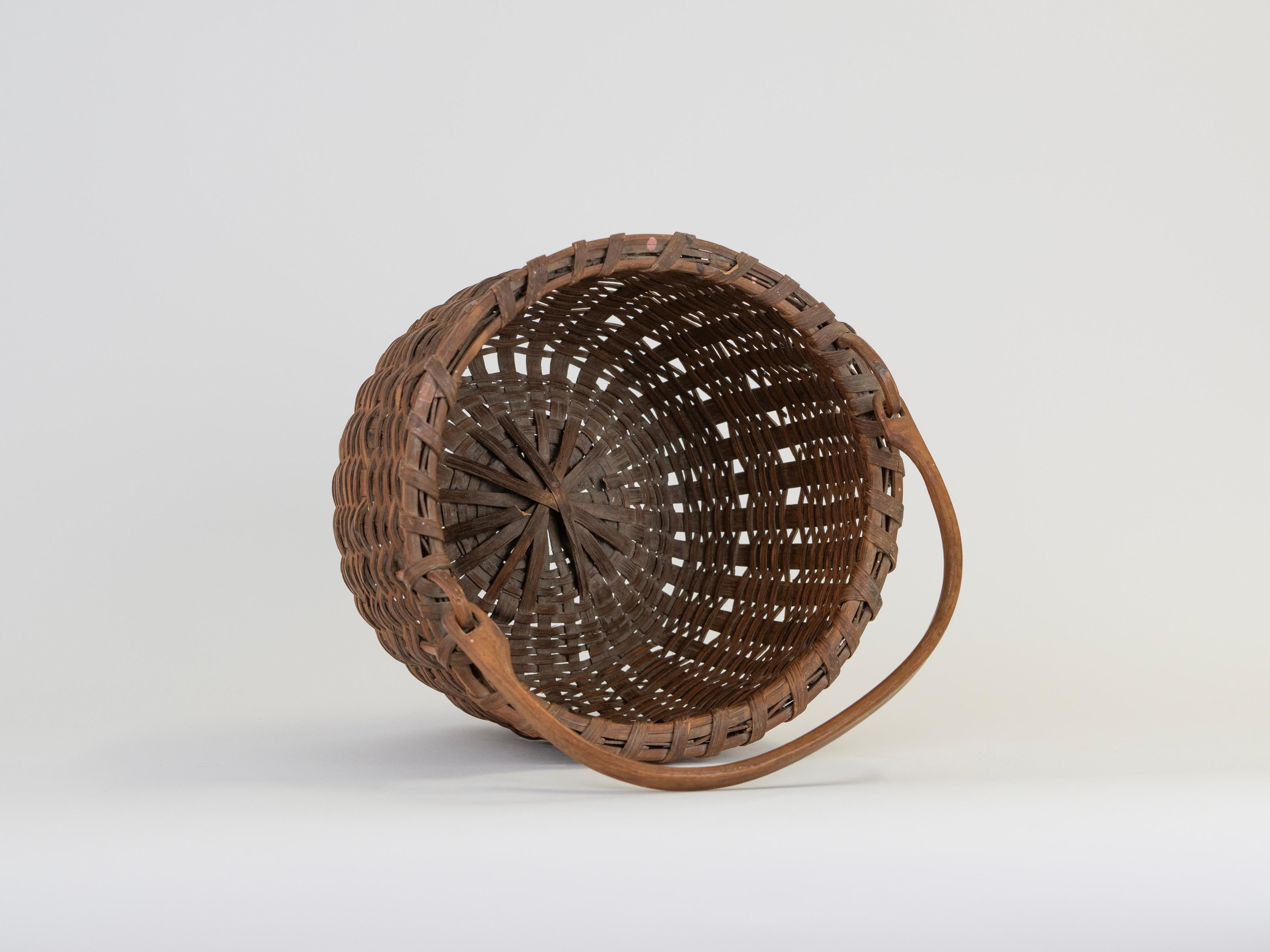 Collection of 5 Early 20th Century American Woven baskets For Sale 5