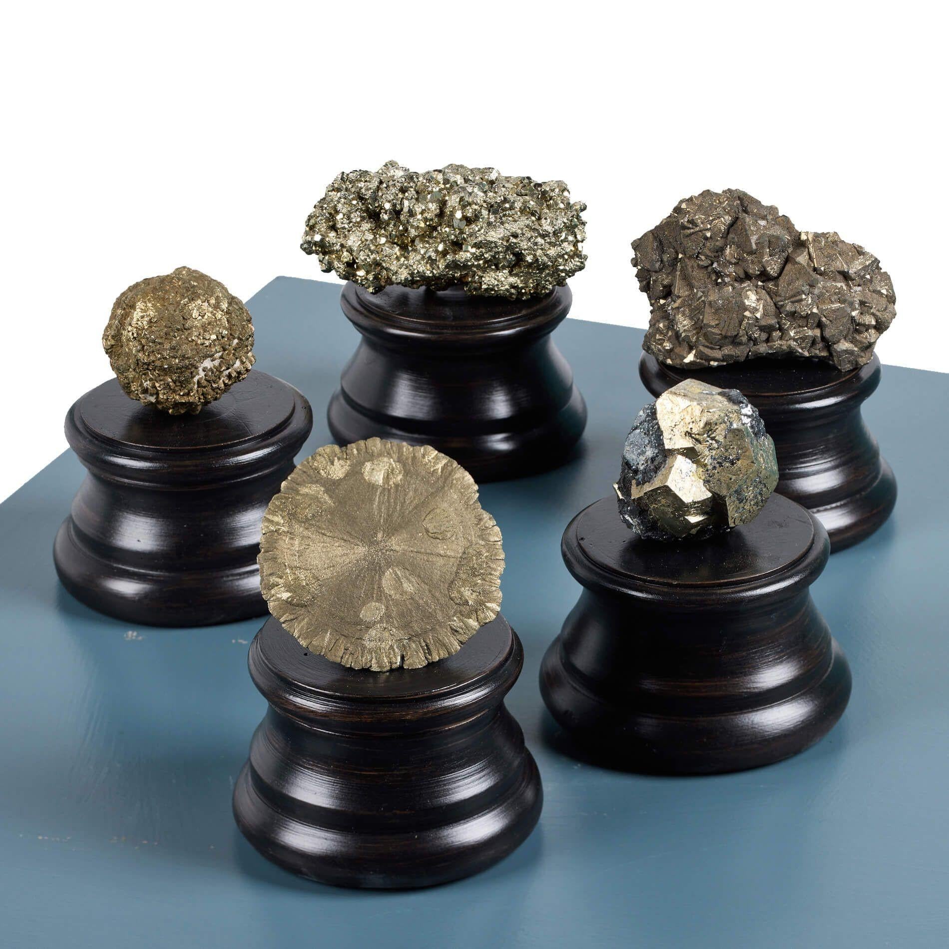 Kollektion von 5 natürlichen Pyrit- Mineralexemplaren (amerikanisch) im Angebot