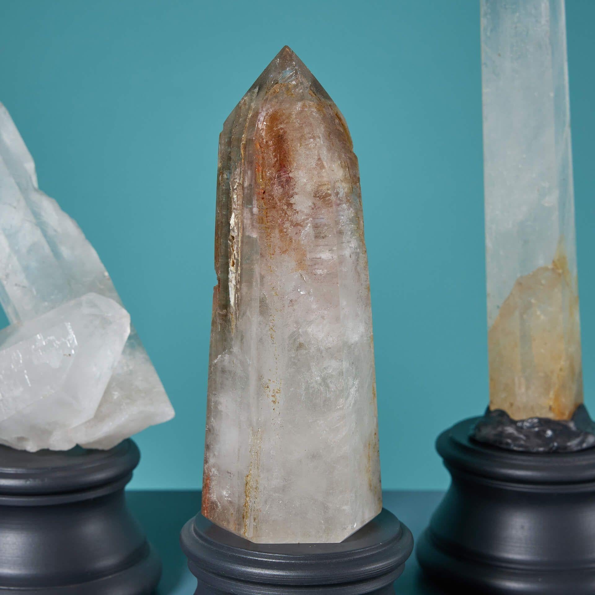 Cristal Collectional de 5 spécimens naturels de pointes de quartz en vente