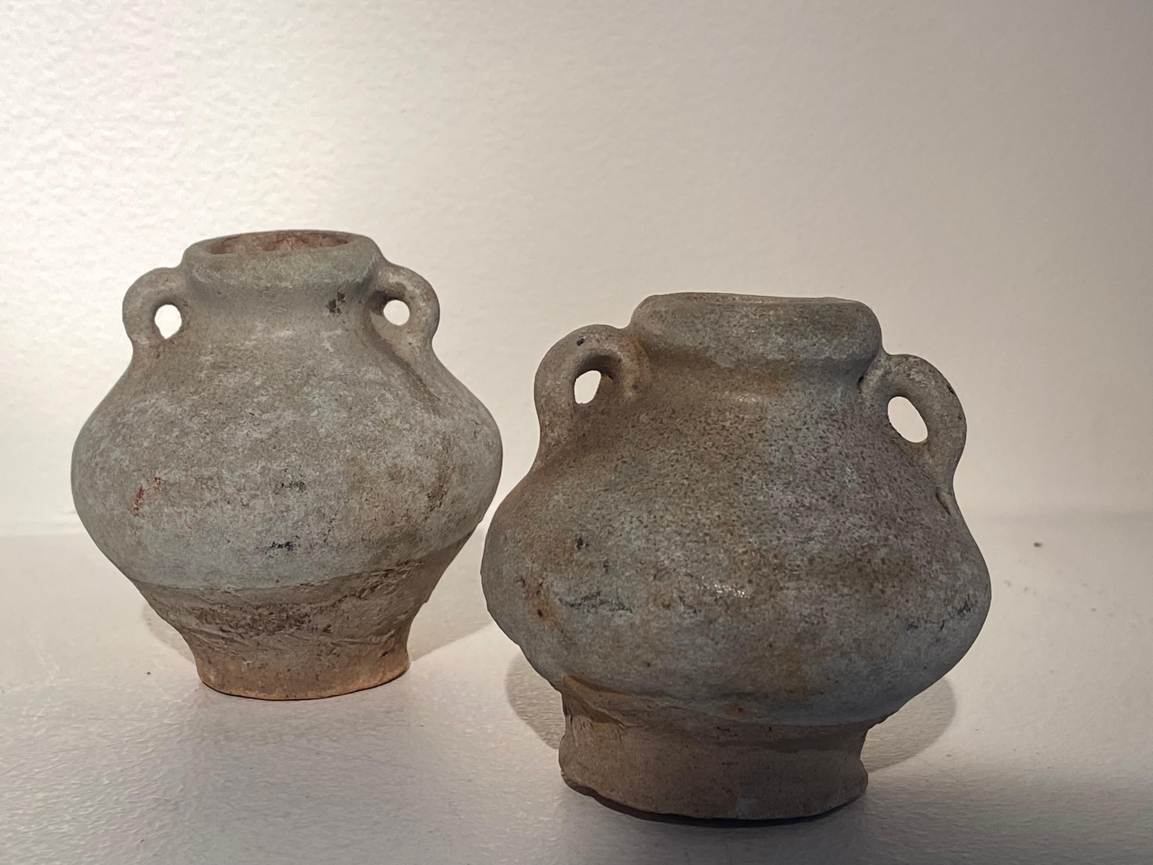 Collection de 6 pots en porcelaine ancienne en vente 4