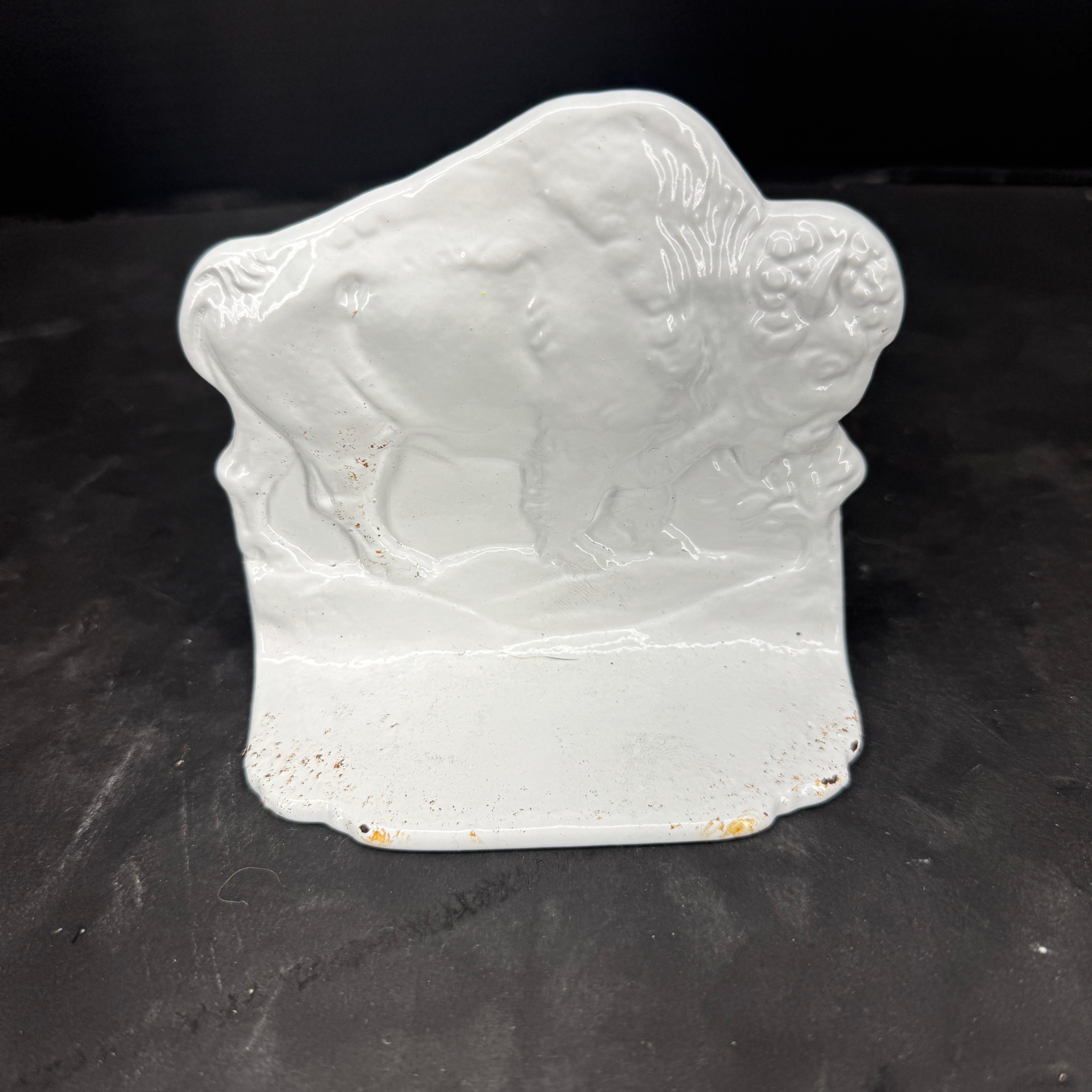 Collection of 7 White Powder Coated Cast Iron Bookends In Good Condition For Sale In Haddonfield, NJ