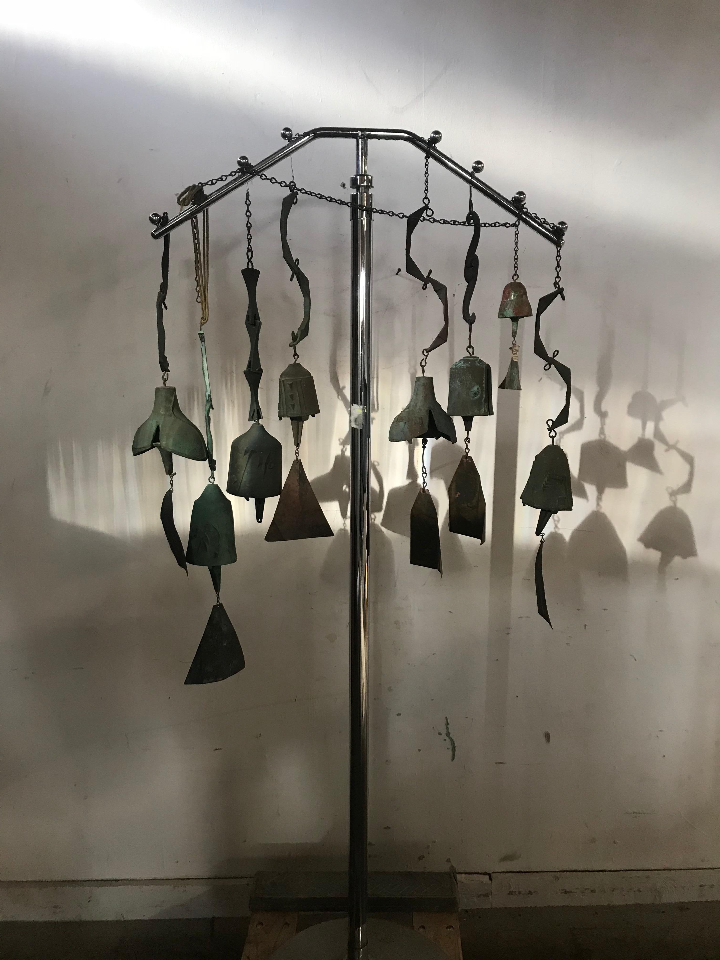 Kollektion von 8 Windglocken aus Bronzeguss von Paolo Soleri, Cosanti 2