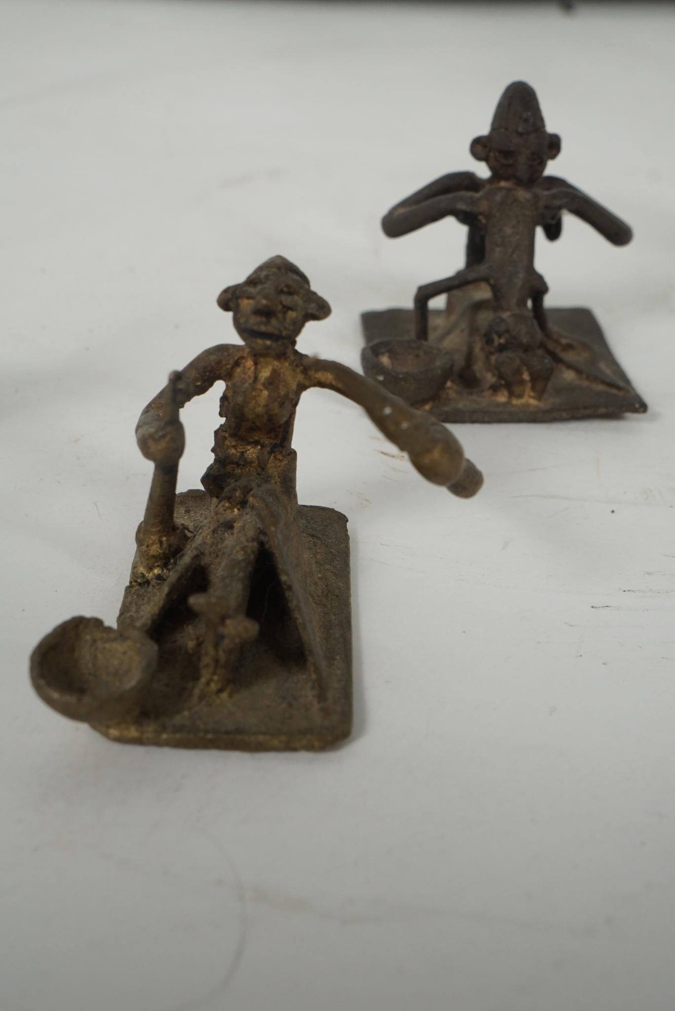 Collezione di 8 pesi d'oro in ottone fuso Ashanti della metà del XX secolo in vendita 5
