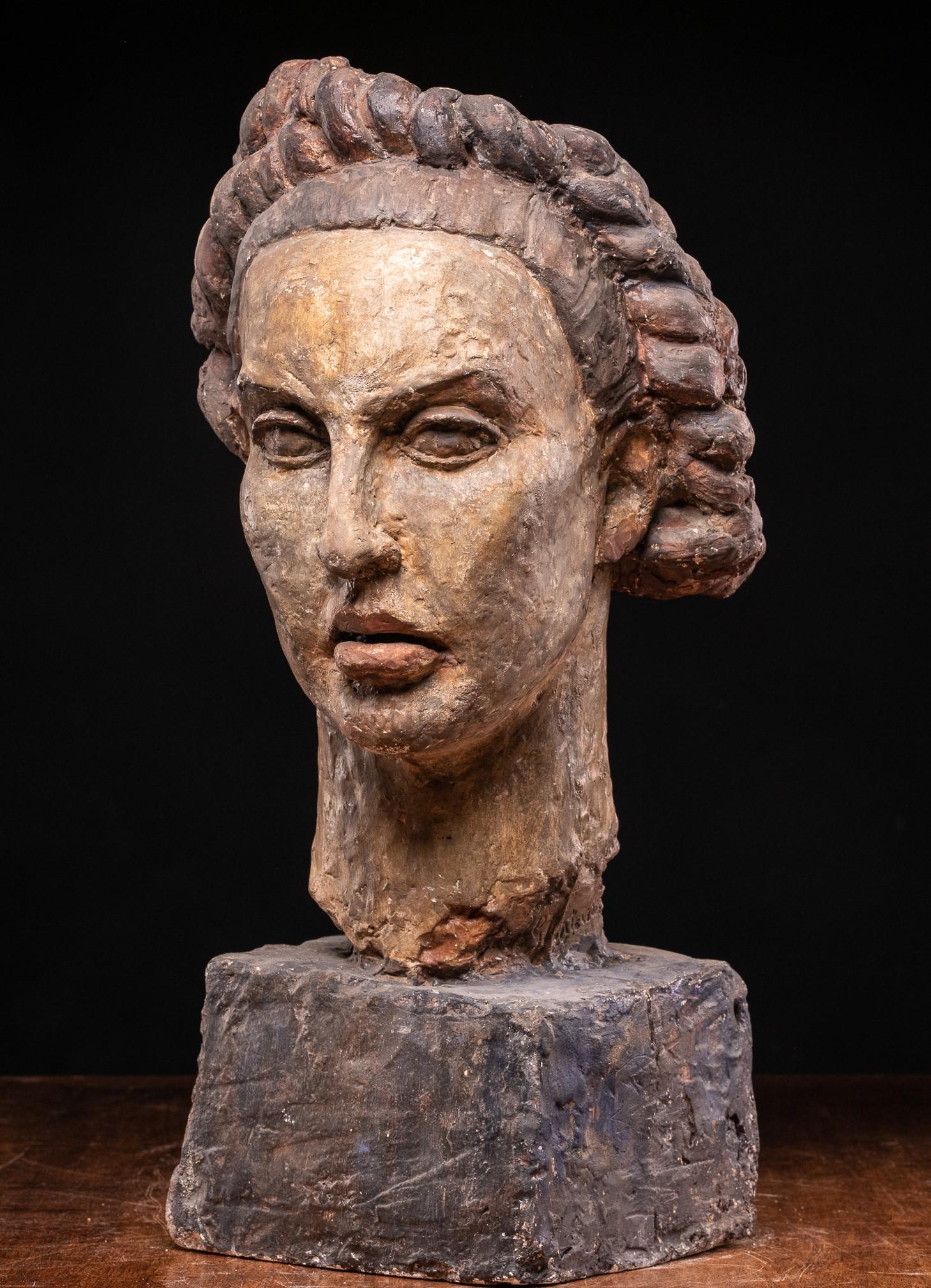 Collezione di 9 teste in gesso di Gustave Fontaine (1877-1952).
Gustave FONTAINE ( Etterbeek 1877-1952 Bruxelles). Scultore-pittore. Seguì dei corsi a Saint-Josse-ten-Noode, continuò la sua formazione all'Accademia di Bruxelles e con lo scultore