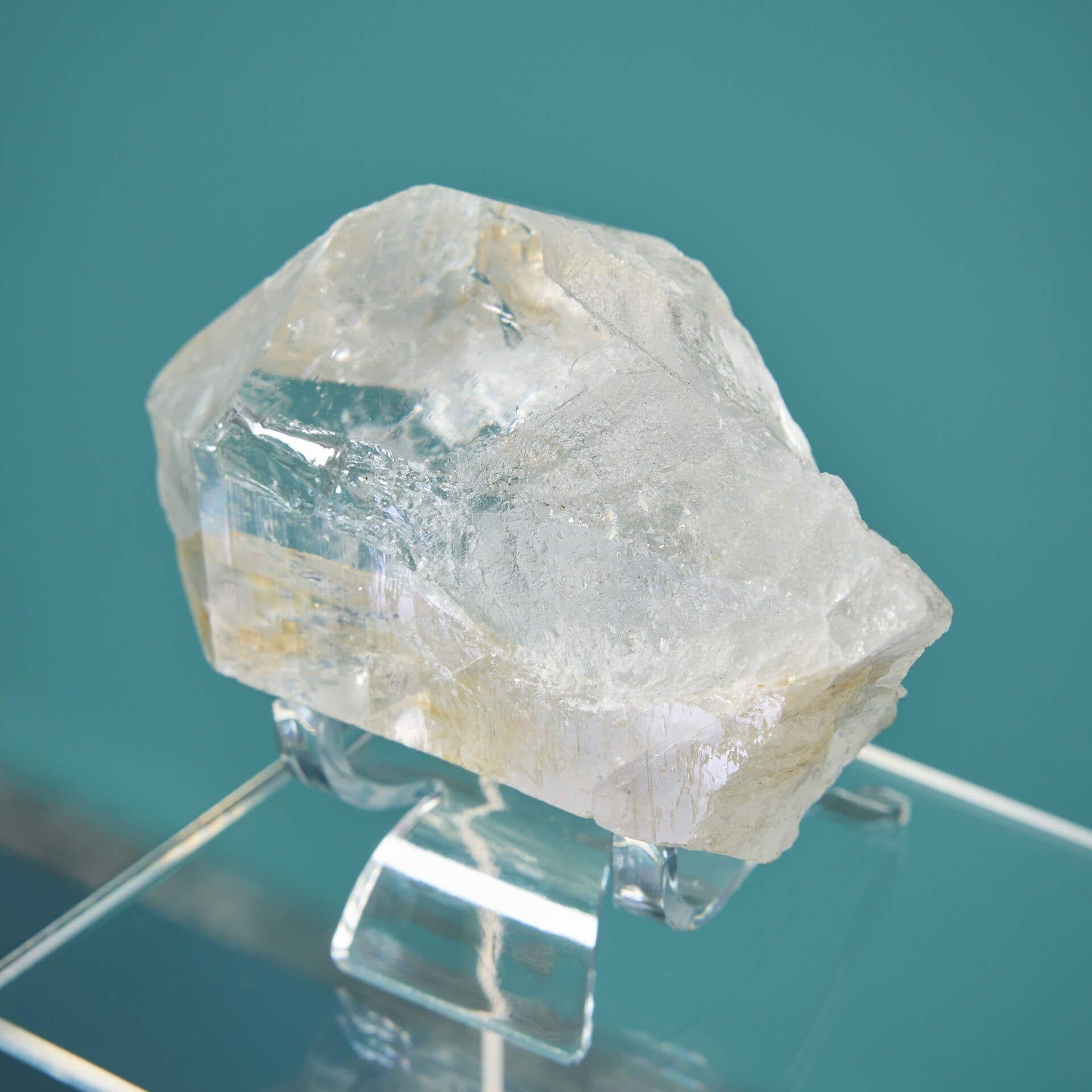 Cristal Collectional de 8 minéraux préhistoriques dont Chrysocolla, Sodalite & Corindon en vente