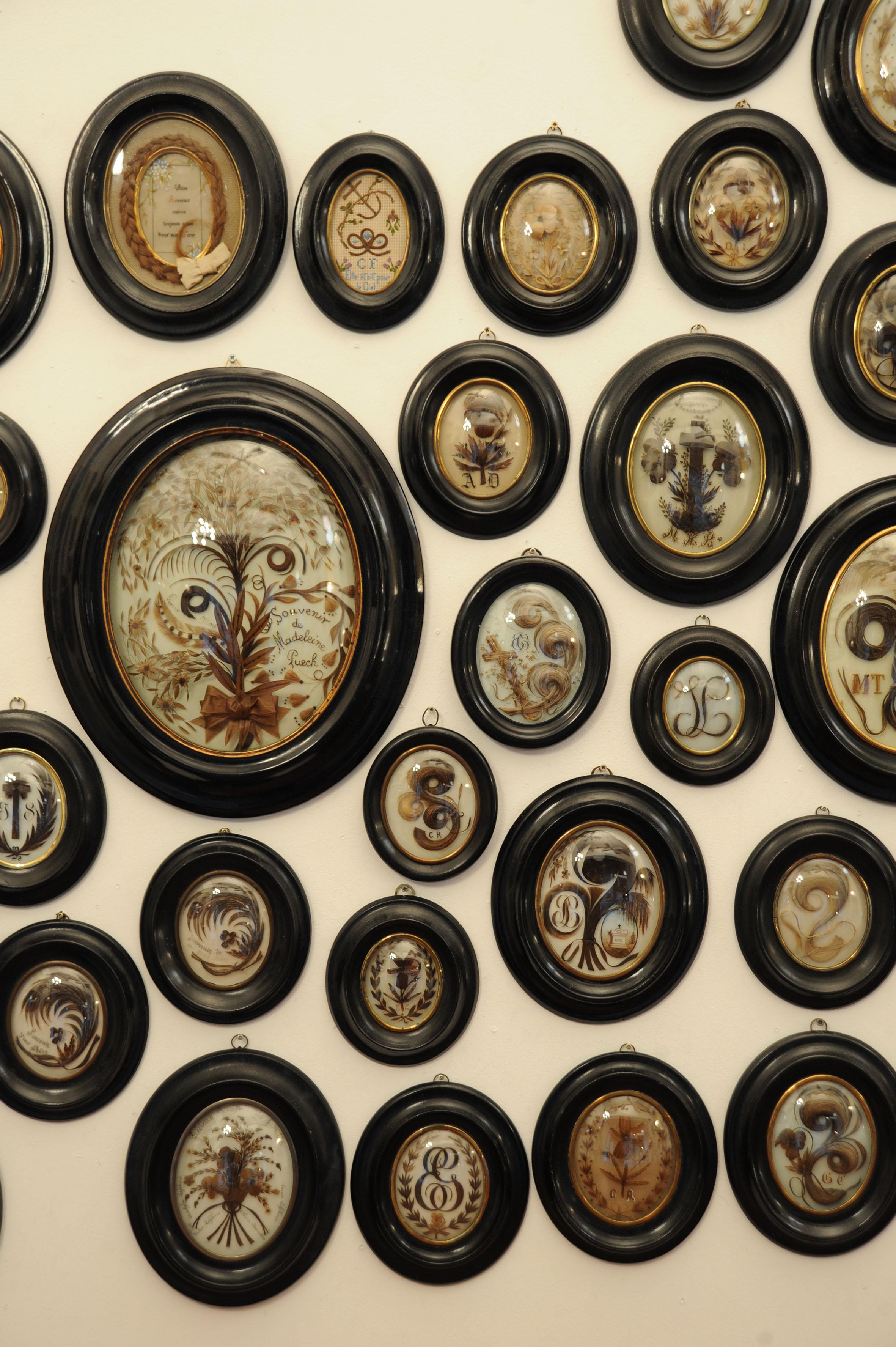 19th Century Collection of 90 19th-century hair items. For Sale