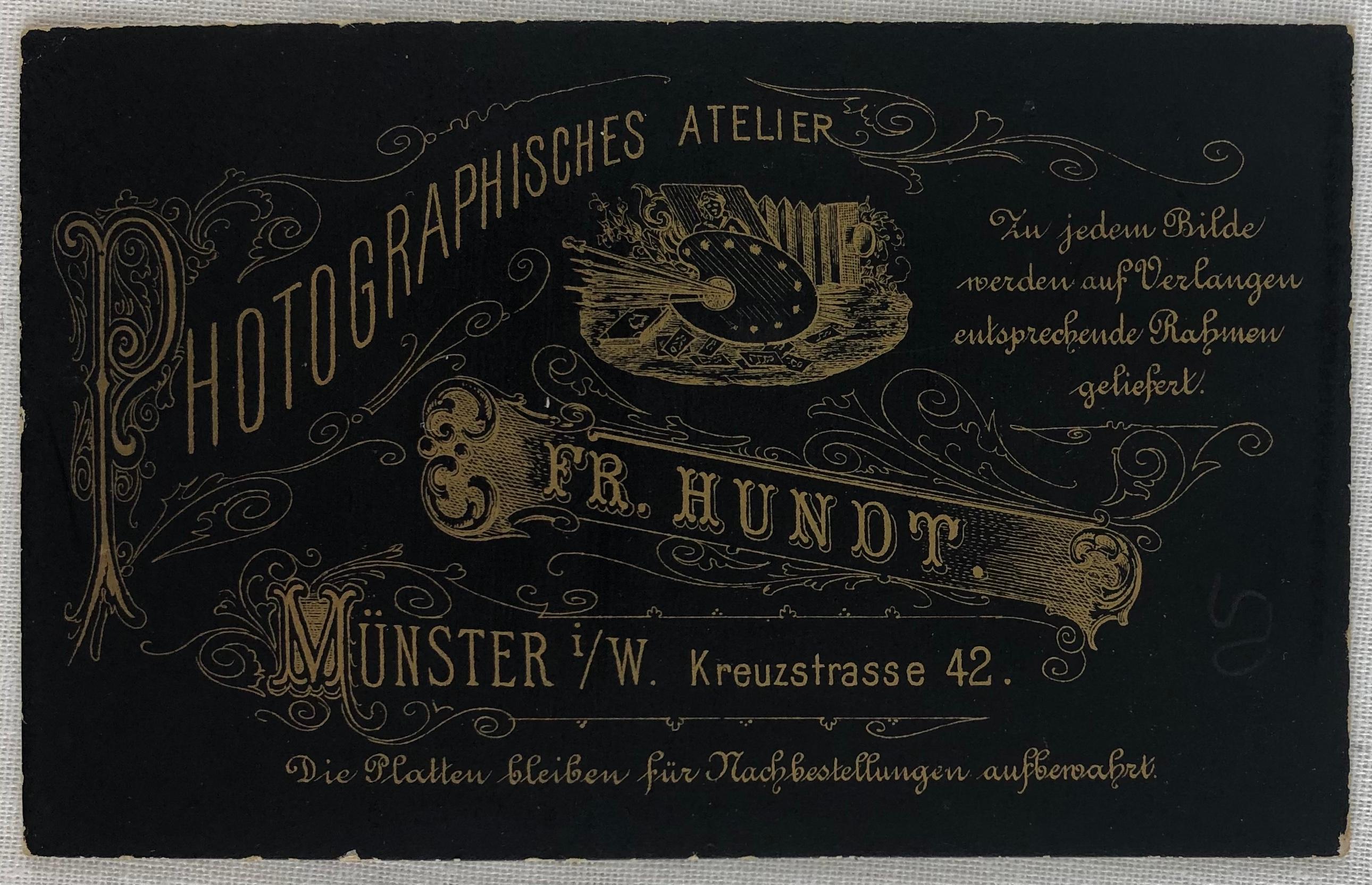 Collezione di antiche fotografie ancestrali in bianco e nero provenienti dalla Germania in vendita 10