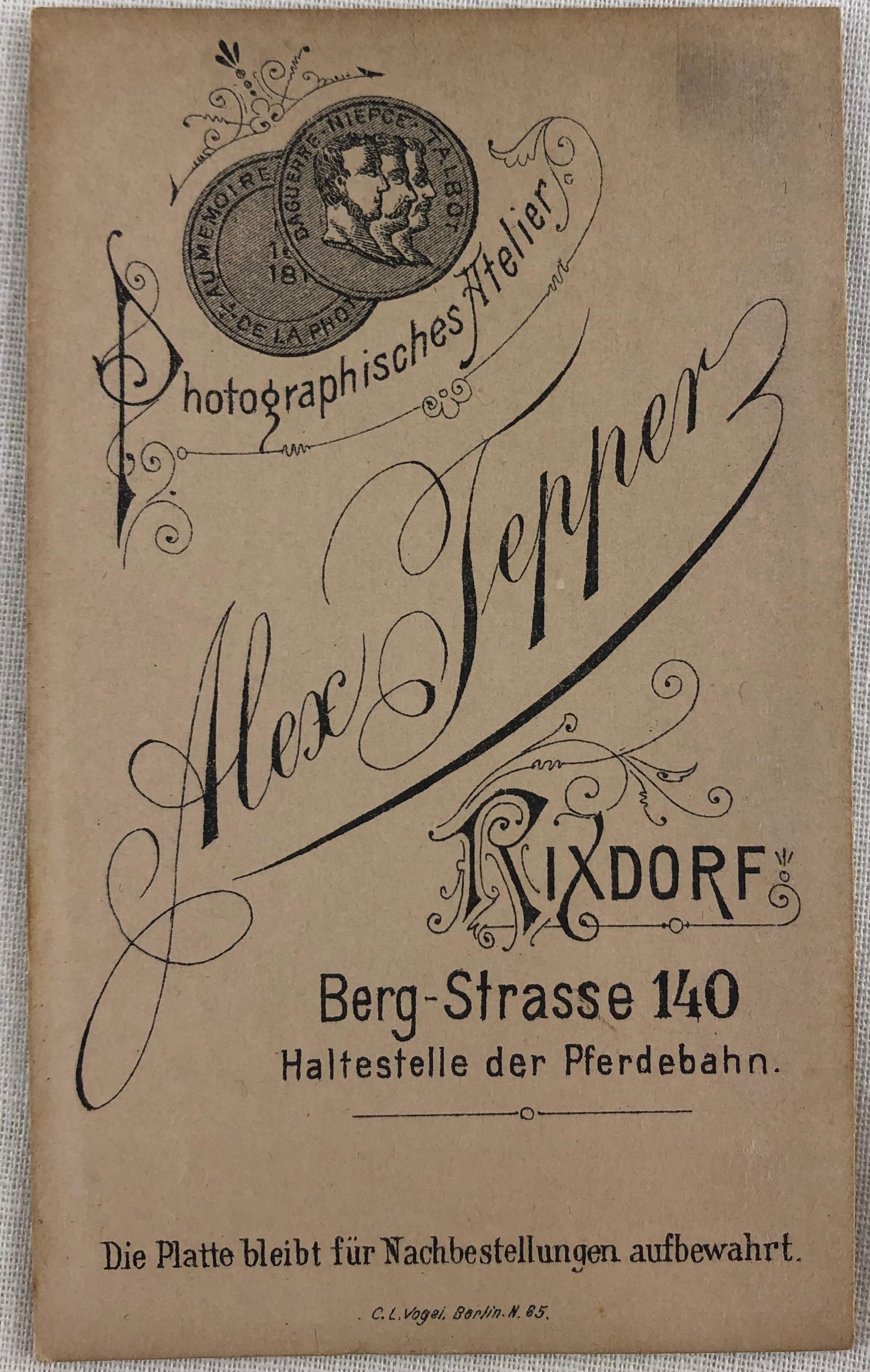 XX secolo Collezione di antiche fotografie ancestrali in bianco e nero provenienti dalla Germania in vendita