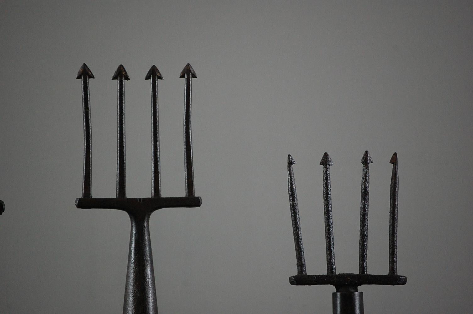Collection of Primitive late 18th and early 19th century fish spears, each individually professionally mounted. English, circa 1800. Measurement is for the largest 
Dimensions:.
