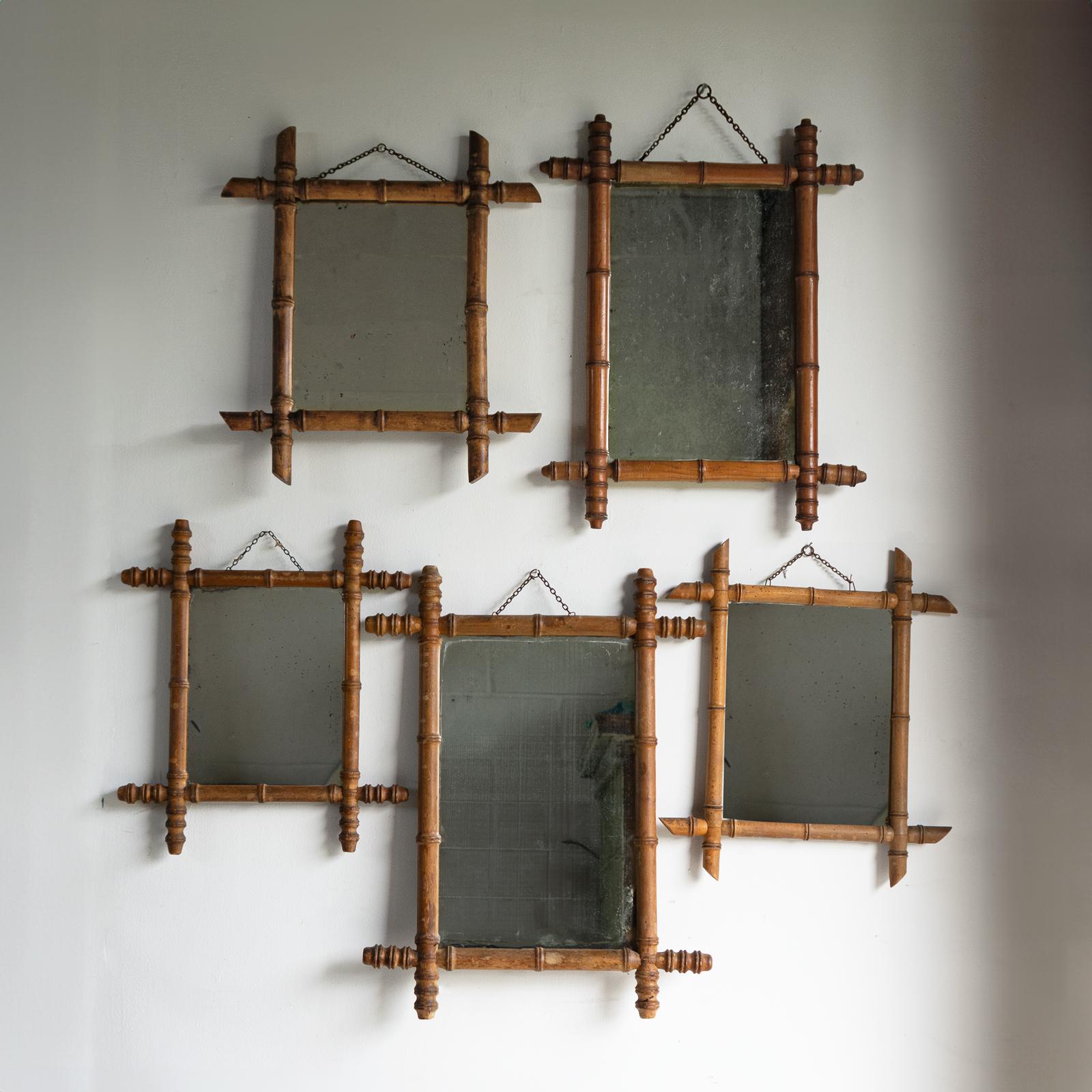 Colección de espejos de pared franceses antiguos de bambú sintético, principios del siglo XX Tallado a mano en venta