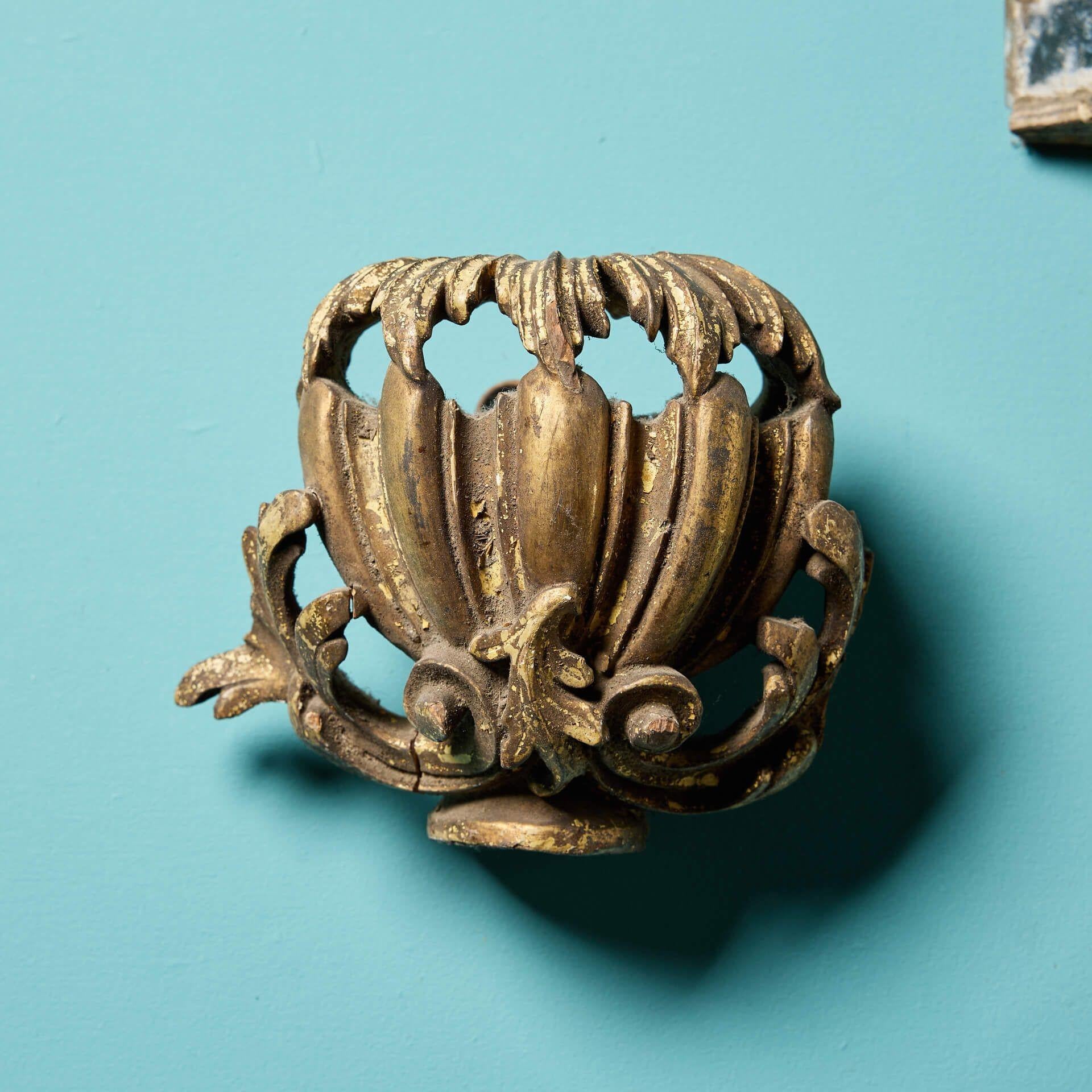 Baroque Collection de sculptures architecturales anciennes dorées en vente
