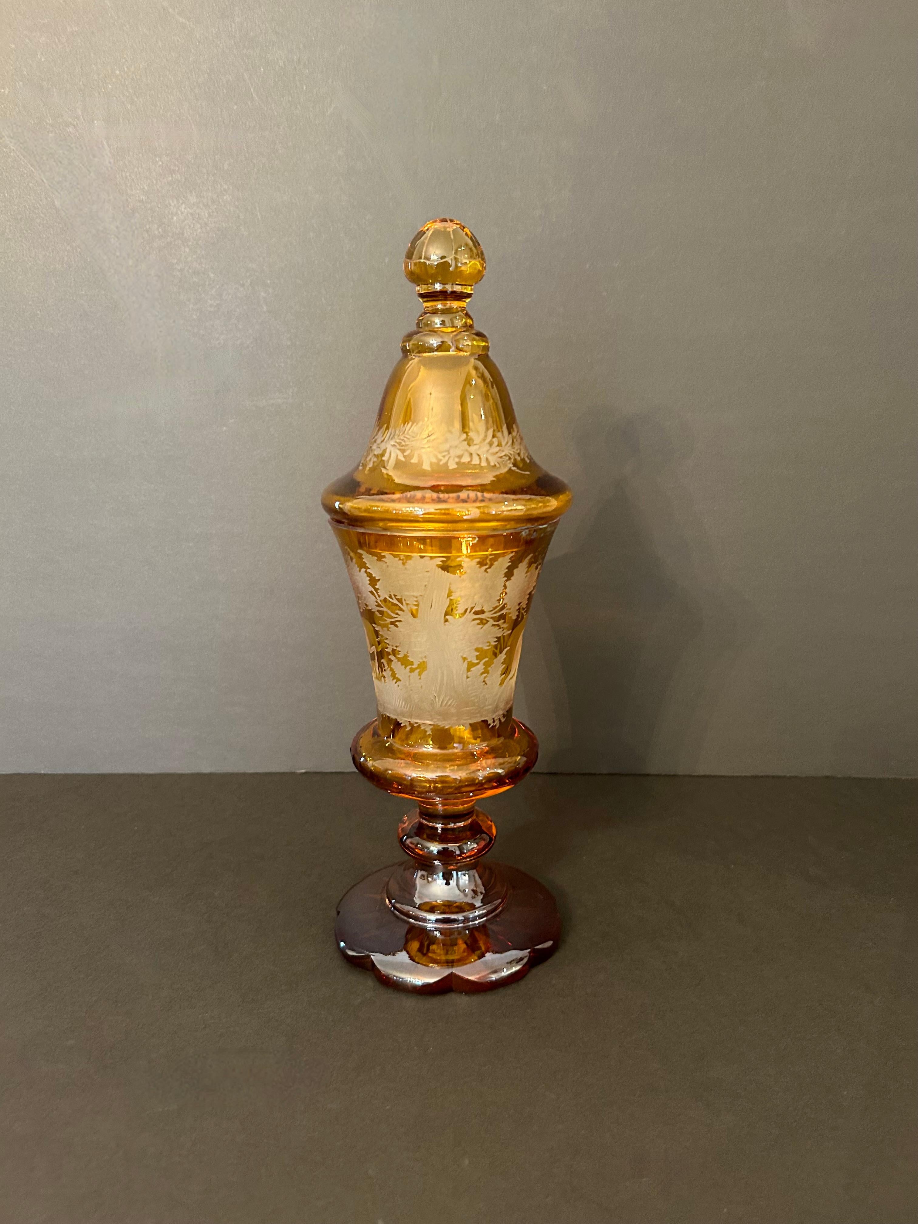 Verre The Collective of Bohemian Amber Cut-To-Clear Crystal Glassware, 19e siècle en vente
