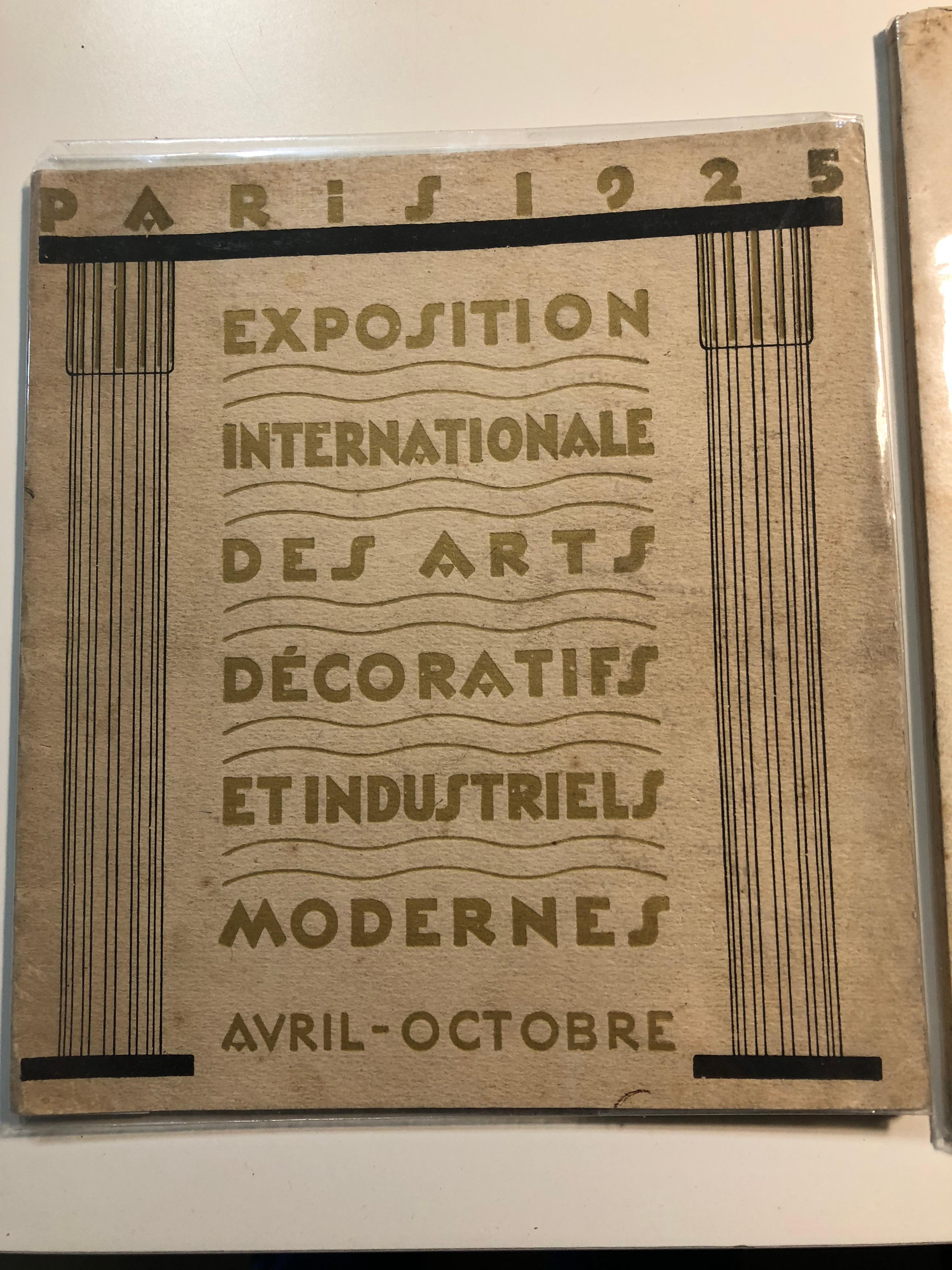 Collection of Catalogs 1925 Paris Decorative Arts Expo In Good Condition In Doylestown, PA