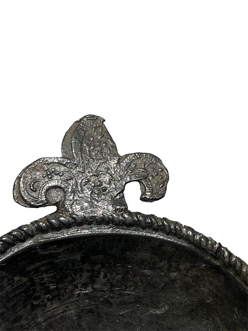 XVIIIe siècle et antérieur The Collective of Dutch miniature dollhouse pewter, 17e - 18e siècle en vente