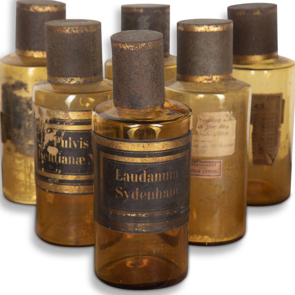 Stile provenzale Collection'S di otto vasi da farmacia del XIX secolo in vendita