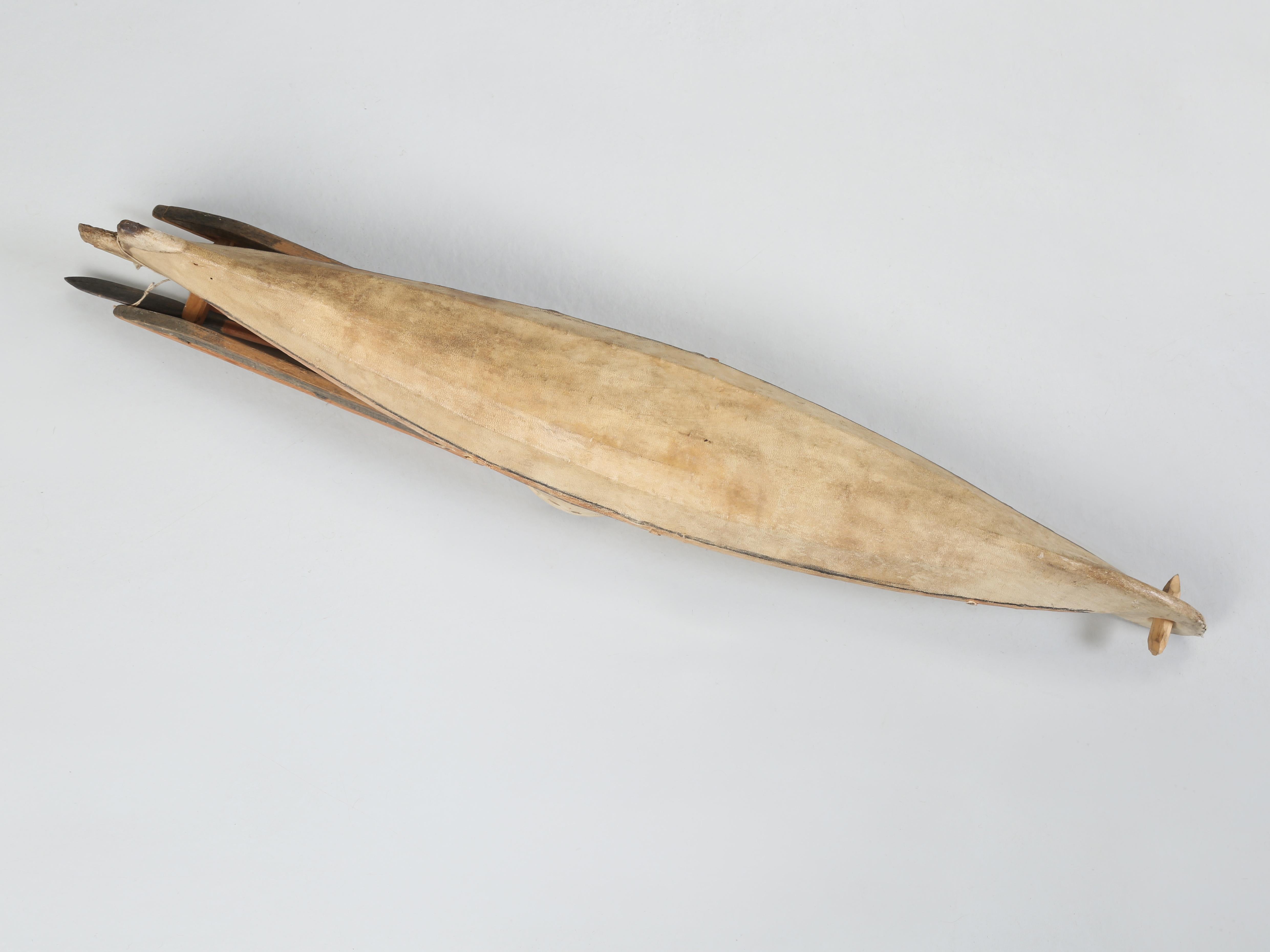 Sammlung von Kajaks mit Eskimo-Robbenhautbezug aus den frühen 1900er Jahren Alle Original im Angebot 6