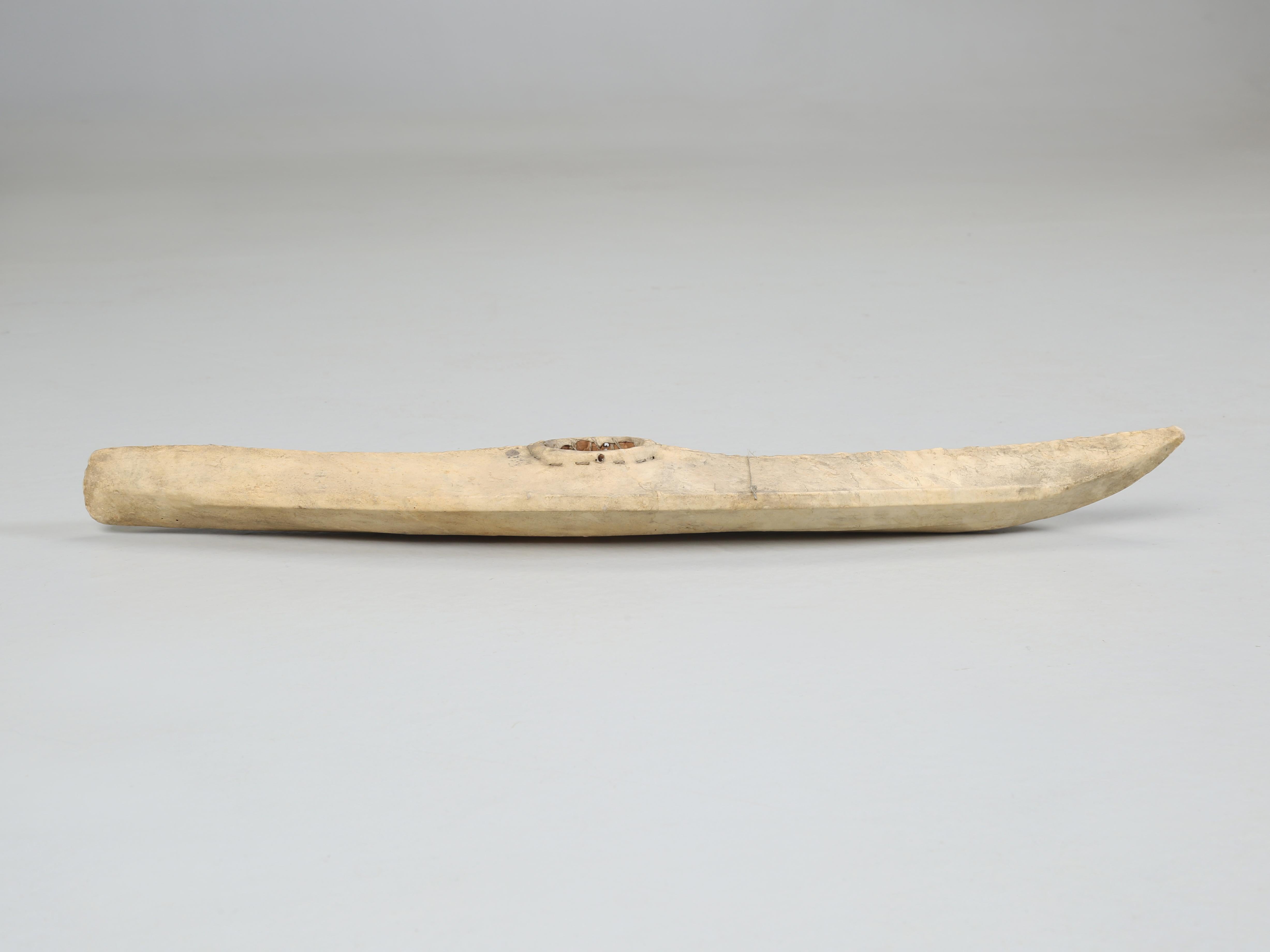 Sammlung von Kajaks mit Eskimo-Robbenhautbezug aus den frühen 1900er Jahren Alle Original (amerikanisch) im Angebot