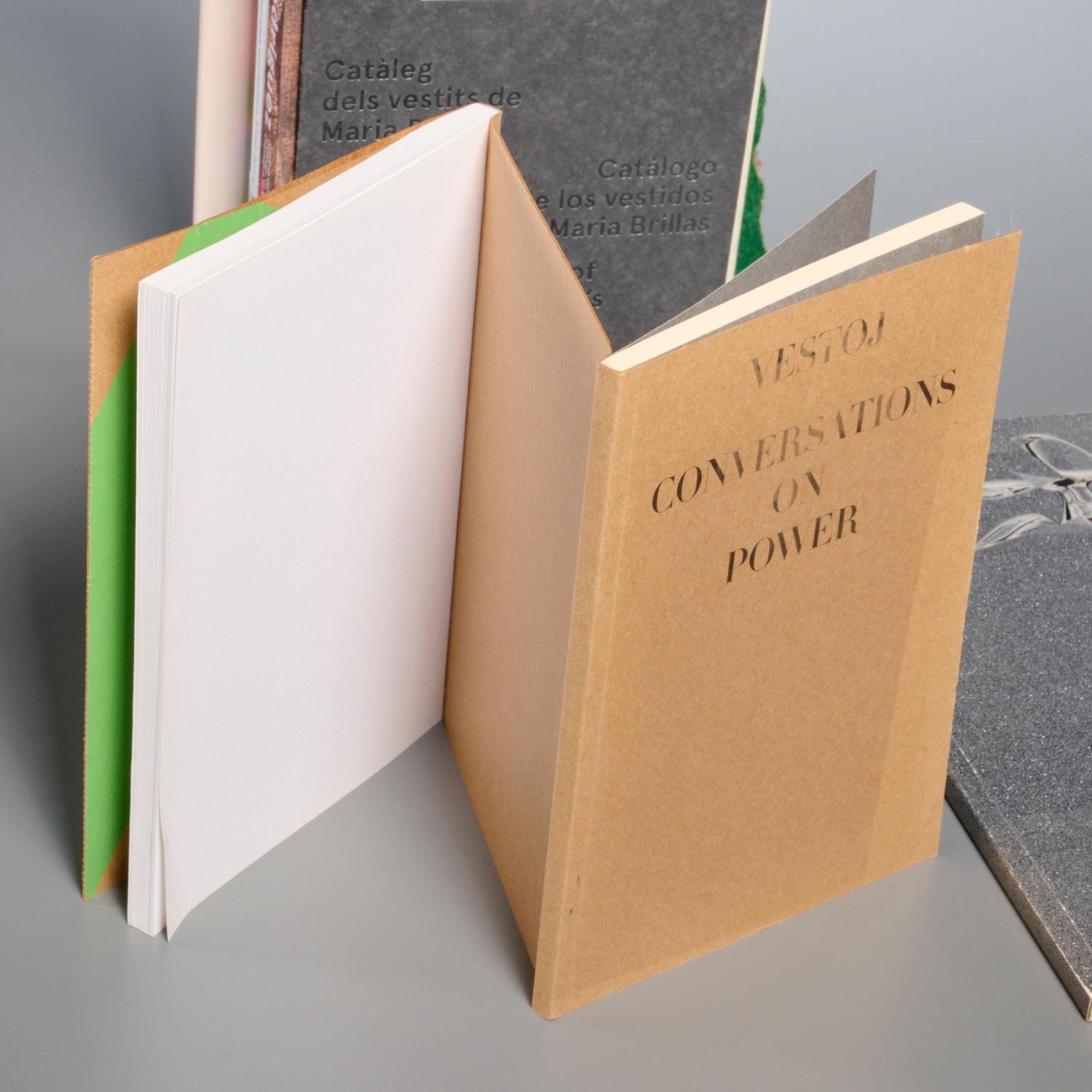 American Collection of Fashion Books from the Library of Iris Apfel, Published 1998–2017 For Sale