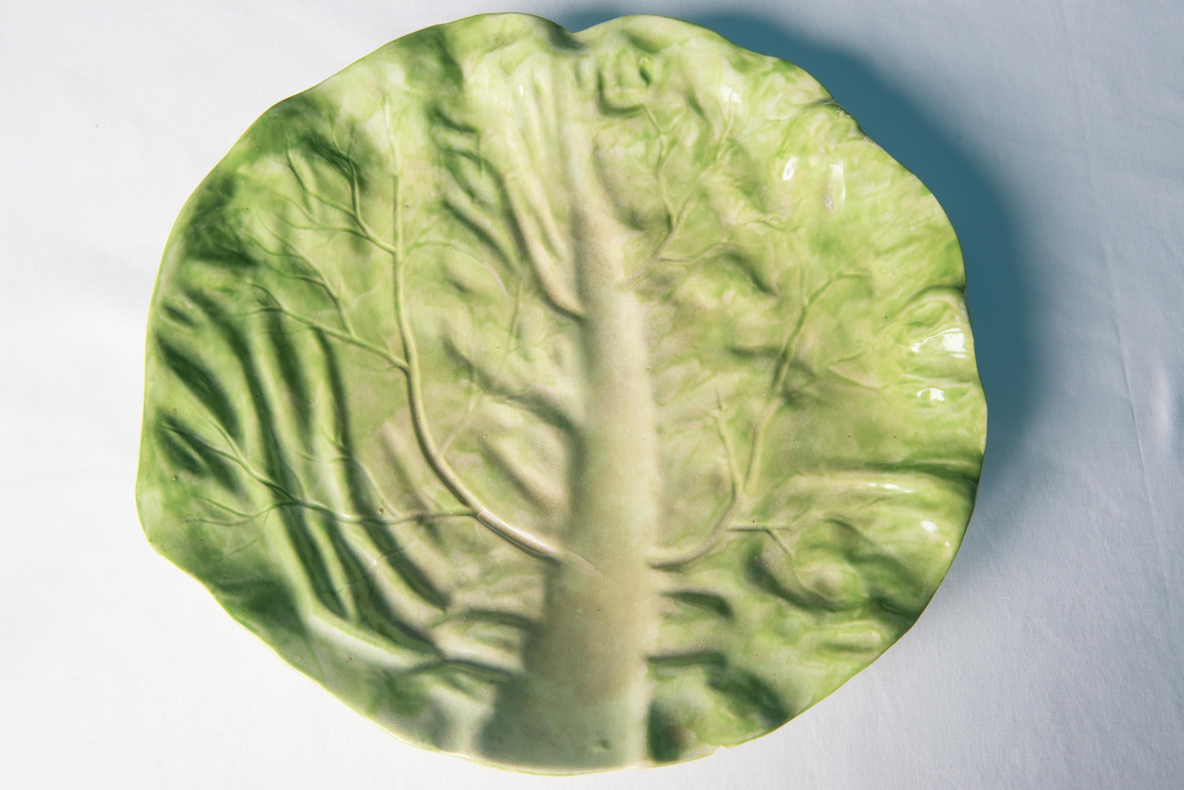 Sammlung von  Neunundfünfzig Pieces von Wannopee Lettuce Leaf Majolica Pottery  im Angebot 5