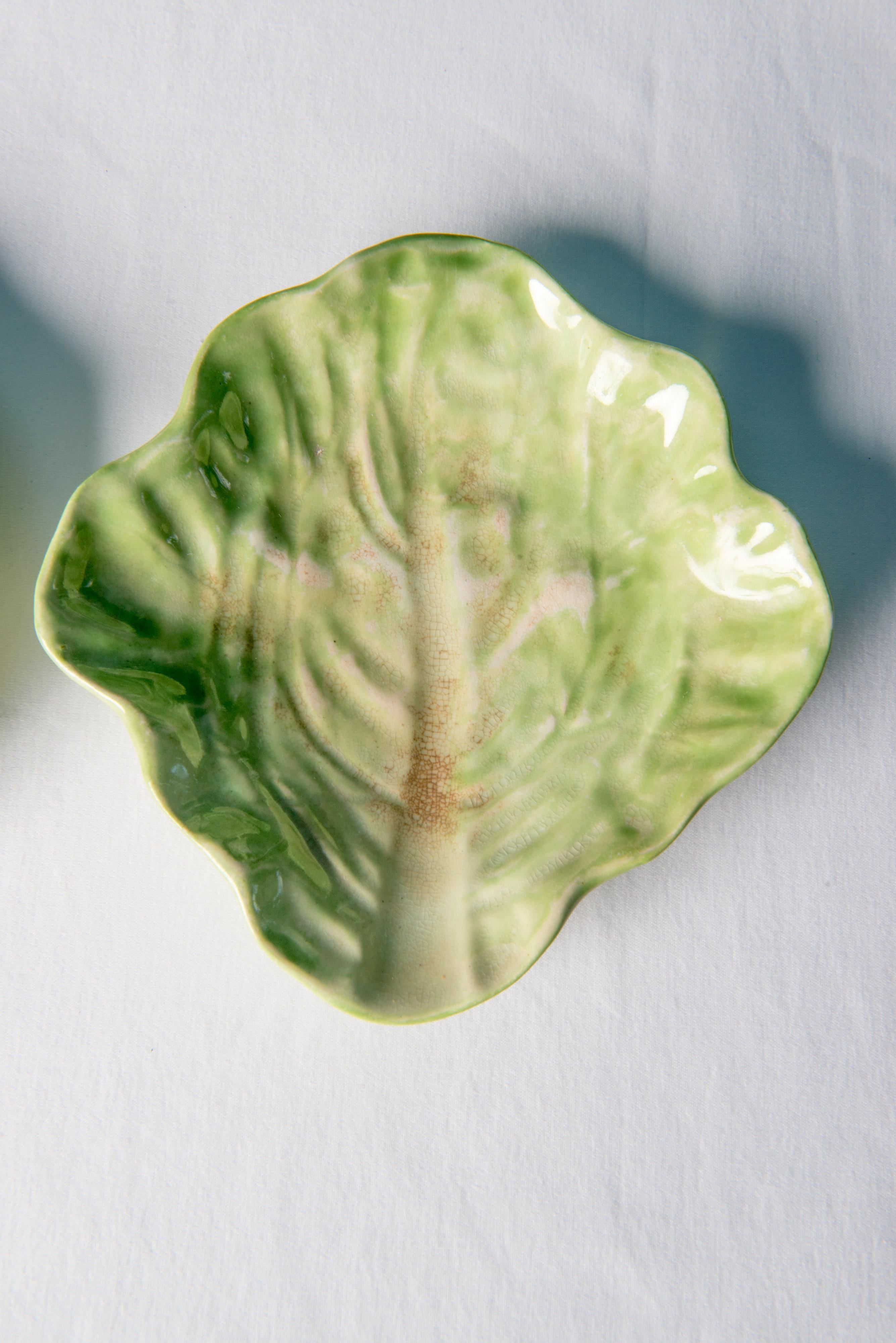 Collection of  Fifty-nine Pieces of Wannopee Lettuce Leaf Majolica Pottery  In Good Condition For Sale In Stamford, CT