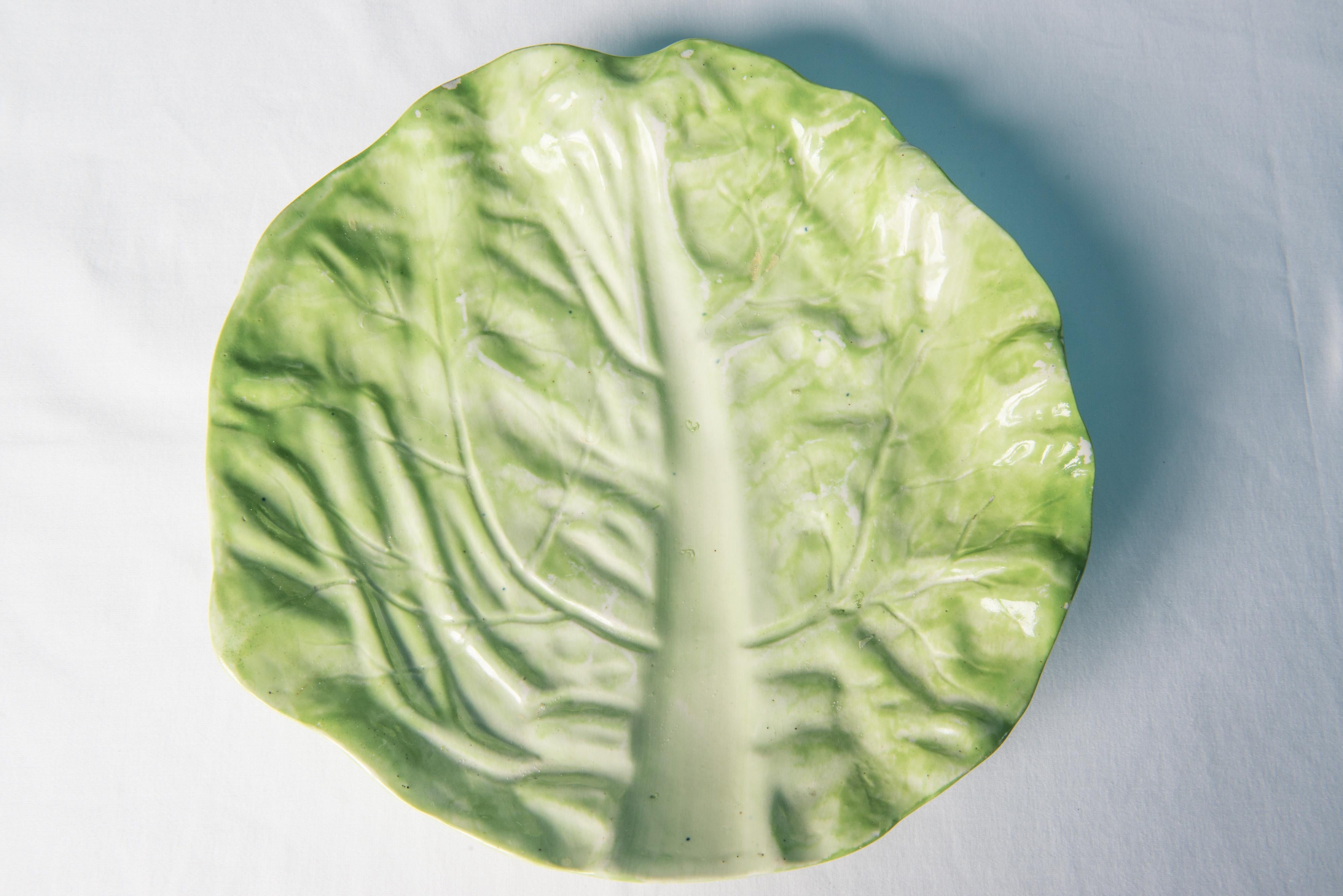 Sammlung von  Neunundfünfzig Pieces von Wannopee Lettuce Leaf Majolica Pottery  im Angebot 1