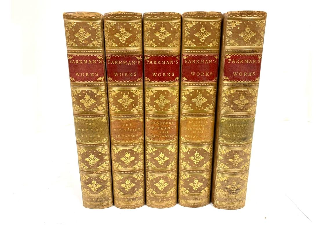 Collectional de livres anciens reliés en cuir, quatre ensembles État moyen - En vente à Bridgeport, CT